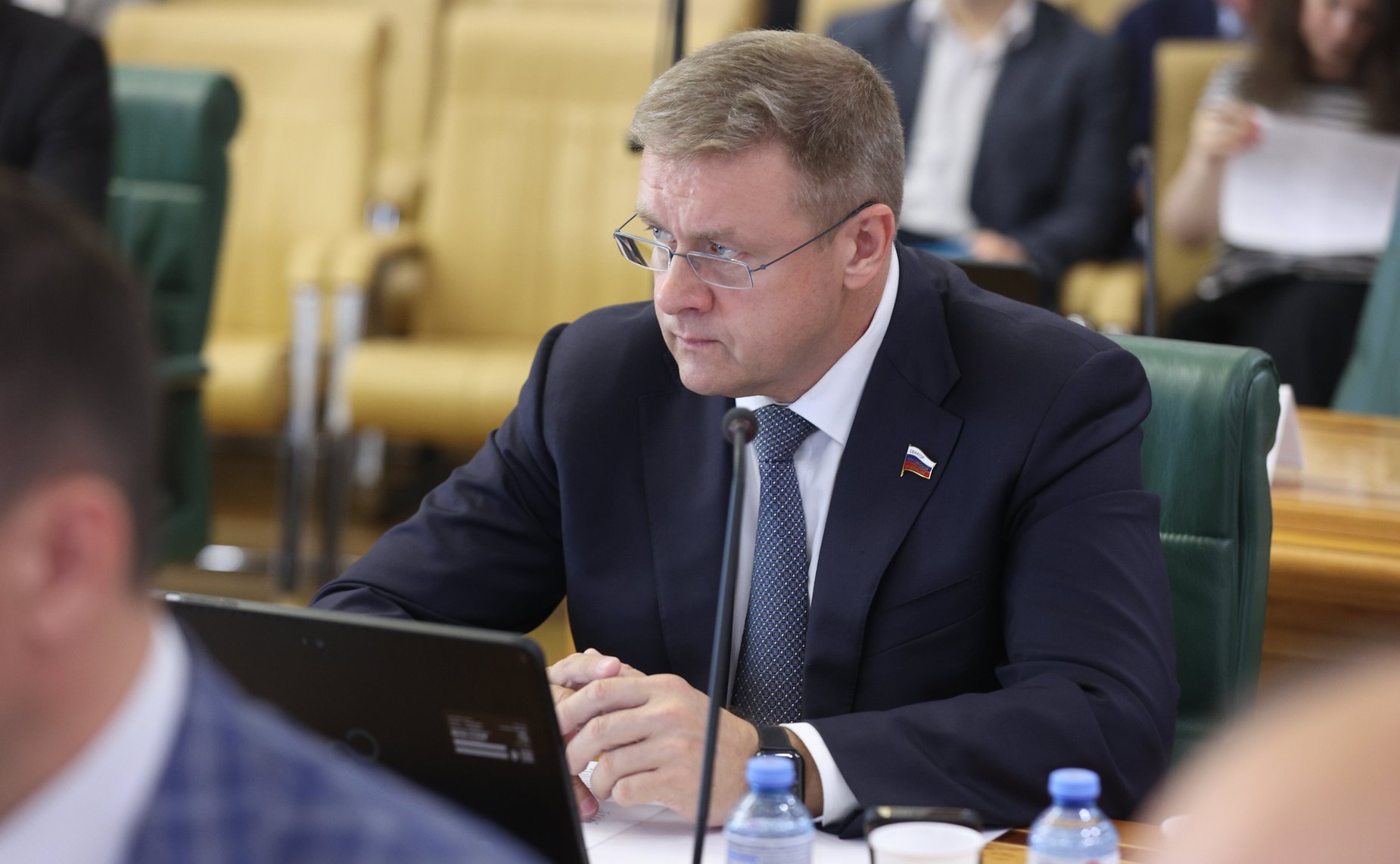 Николай Любимов