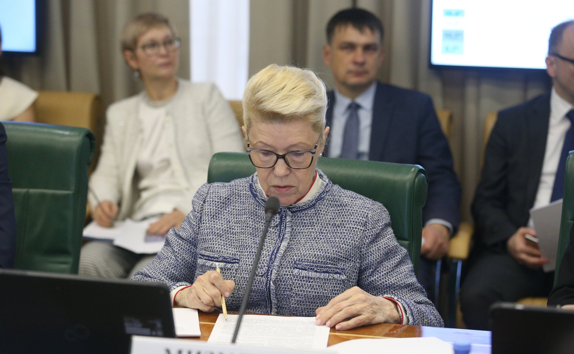 Елена Мизулина