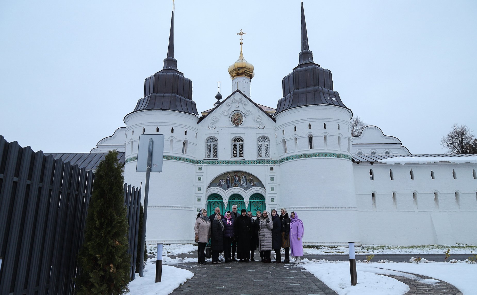 Российские и белорусские парламентарии возложили цветы к Вечному огню в Ярославле и почтили память погибших в годы Великой Отечественной войны