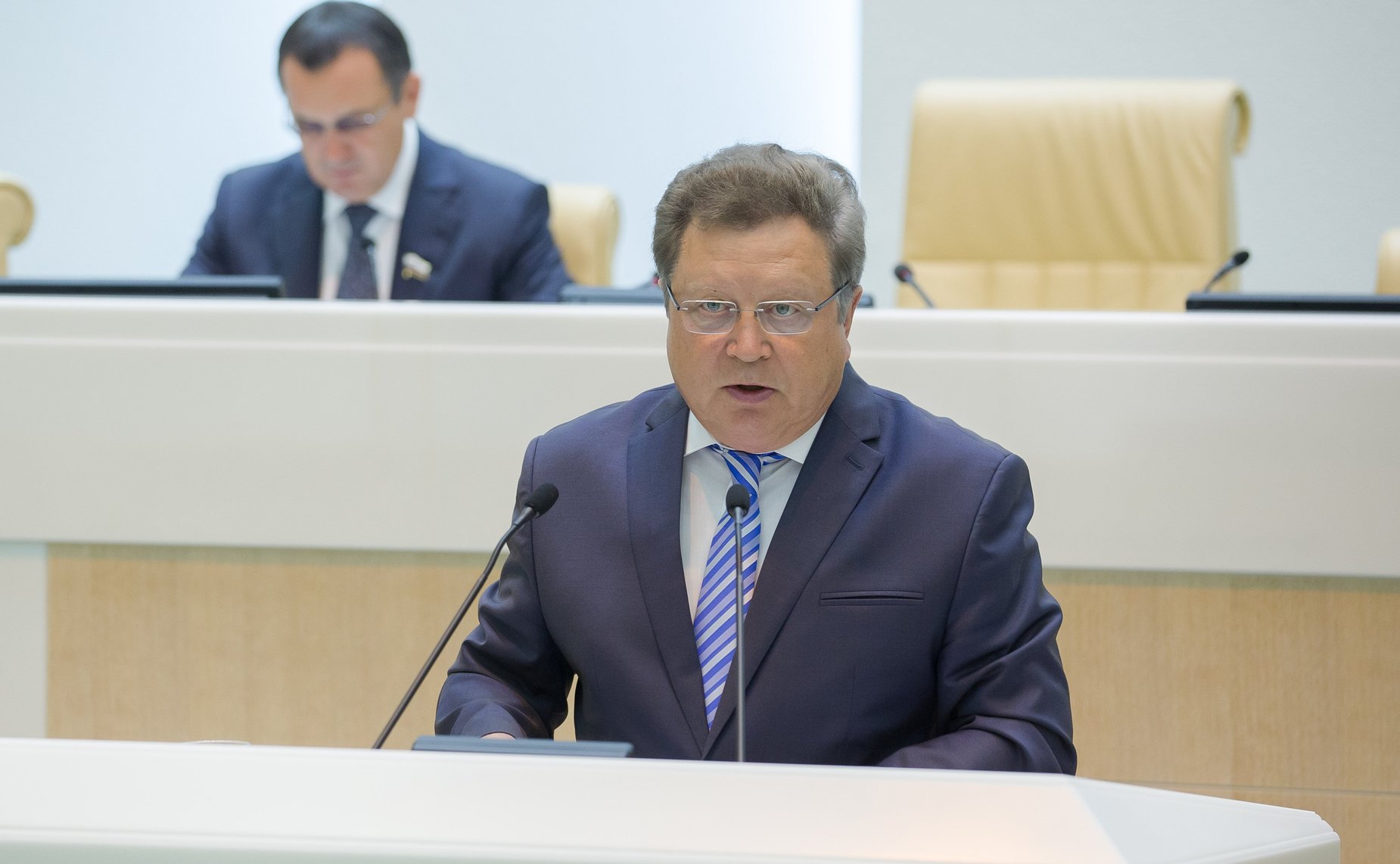 Е. Серебренников