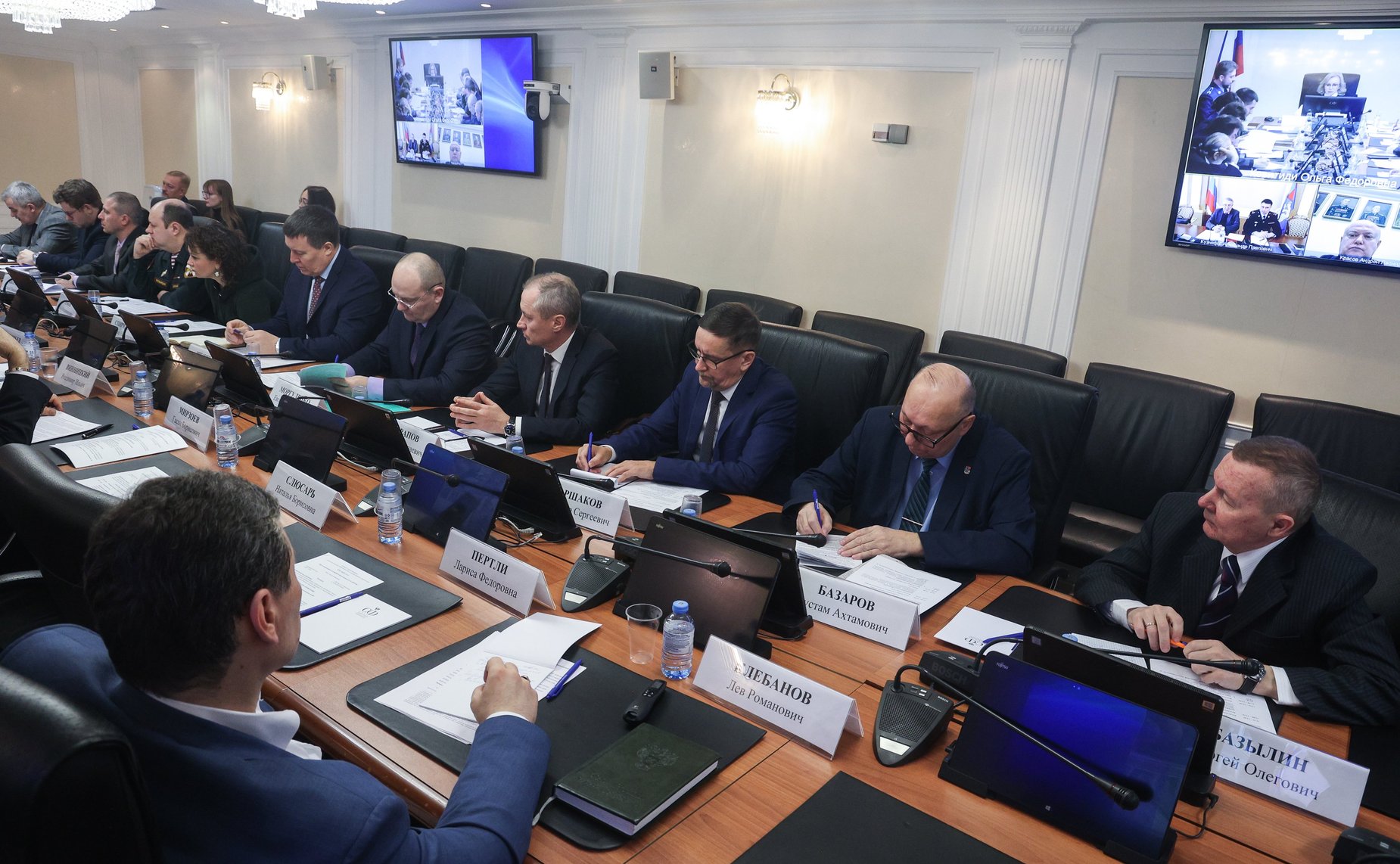Заседание круглого стола Комитета СФ по конституционному законодательству и государственному строительству «Об установлении уголовной ответственности за саботаж»