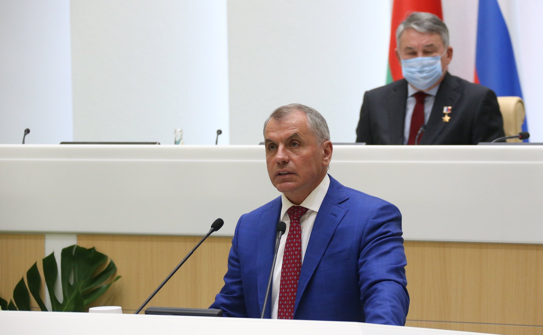 Владимир Константинов