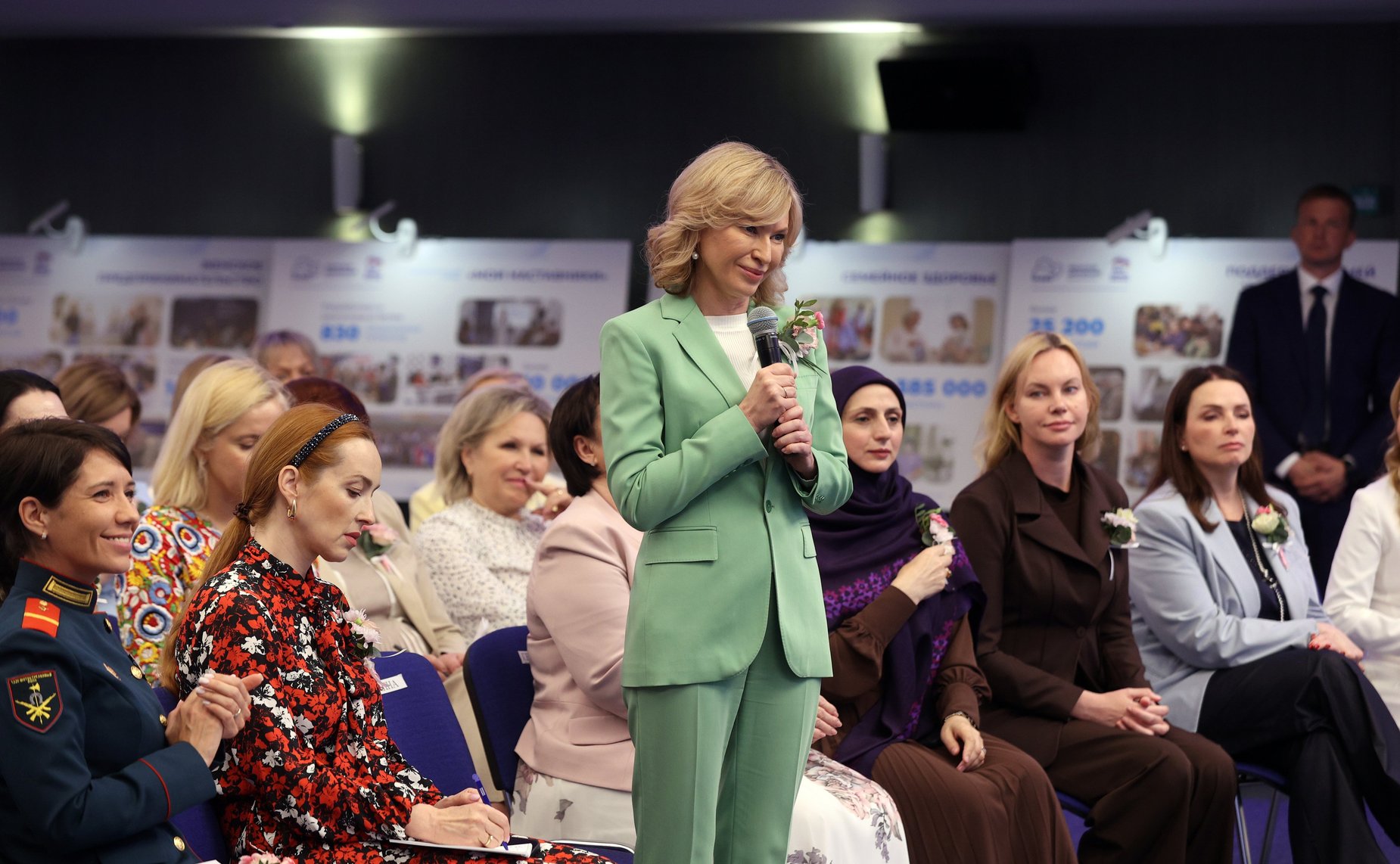 Валентина Матвиенко провела встречу с женщинами, которые примут участие в выборах депутатов Государственной Думы, законодательных органов власти регионов и органов местного самоуправления