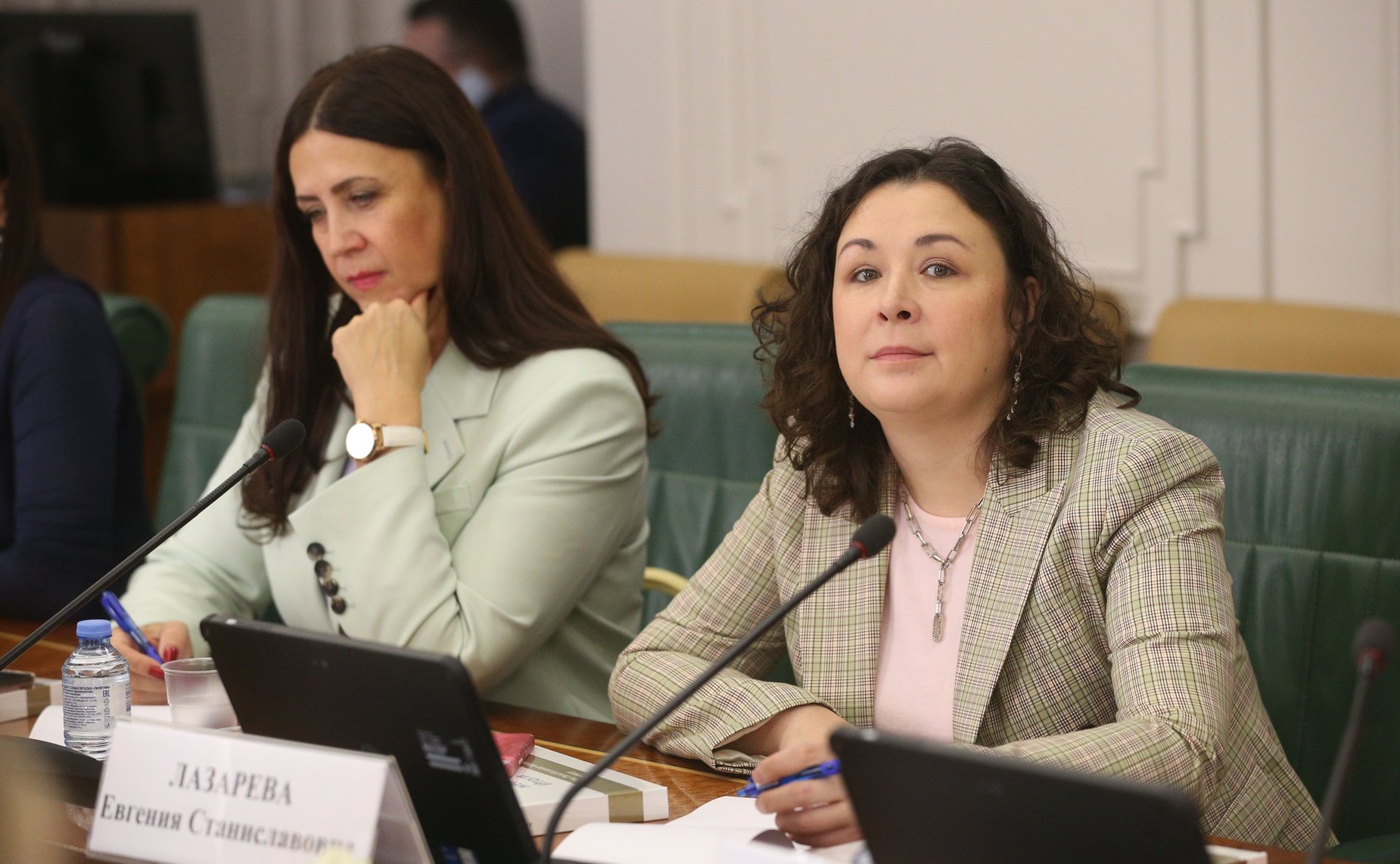 Заместитель Председателя Совета Федерации Галина Карелова провела встречу с региональными лидерами проекта Совета ЕЖФ «Развитие женского предпринимательства»