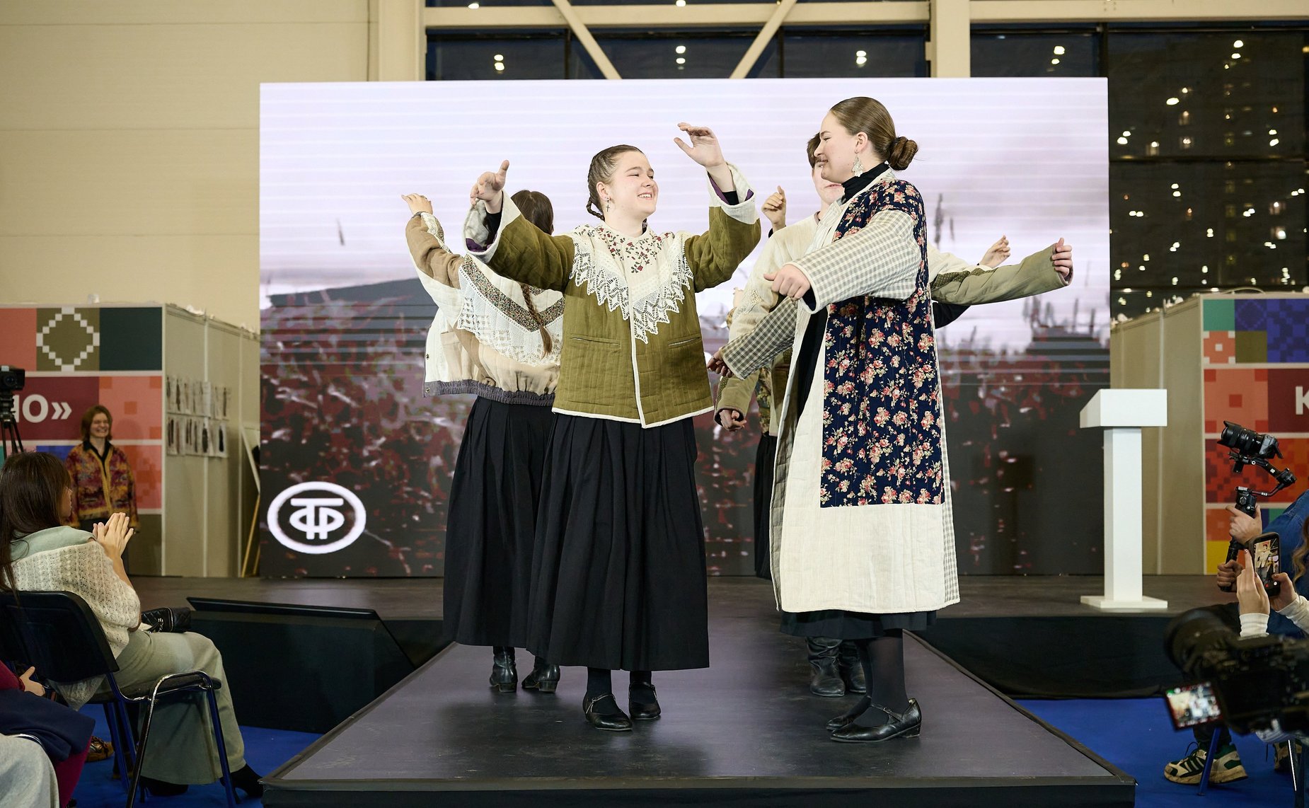 III Международный конгресс народных художественных промыслов «Полотно» состоялся в рамках 38-й выставки-ярмарки народных художественных промыслов России «Ладья»