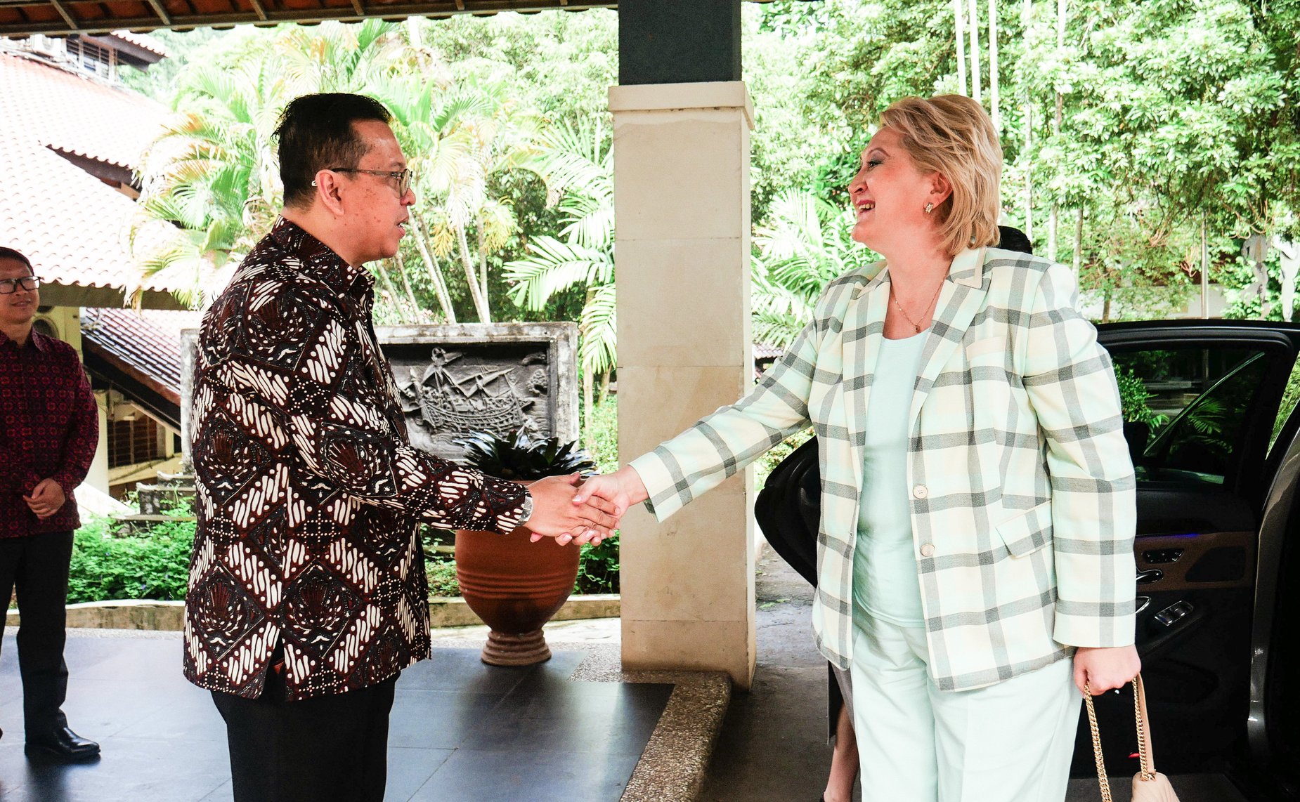 Делегация Совета Федерации посетила Университет Индонезии в Джакарте и провела встречу с руководством учебного заведения и со студентами, изучающими русский язык