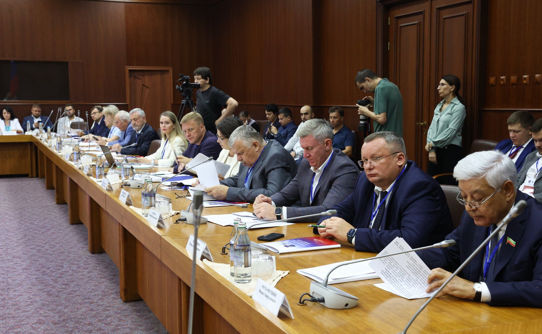 Заседание секции «Межнациональное, межкультурное, межконфессиональное взаимодействие и добрососедство государств и народов» IX Парламентского форума «Историко-культурное наследие России»