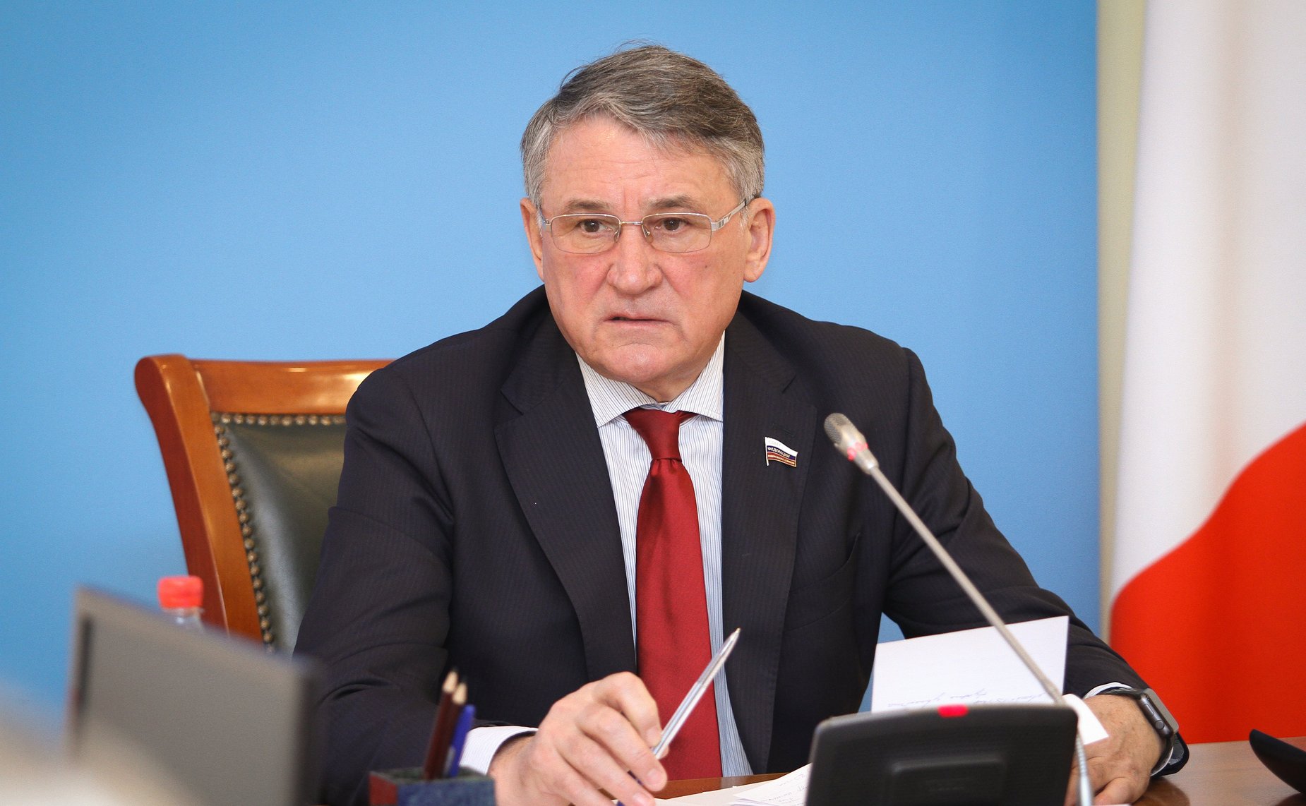 Ю. Воробьев принял участие в обсуждении проблем социального обеспечения сотрудников ФСИН и ФССП