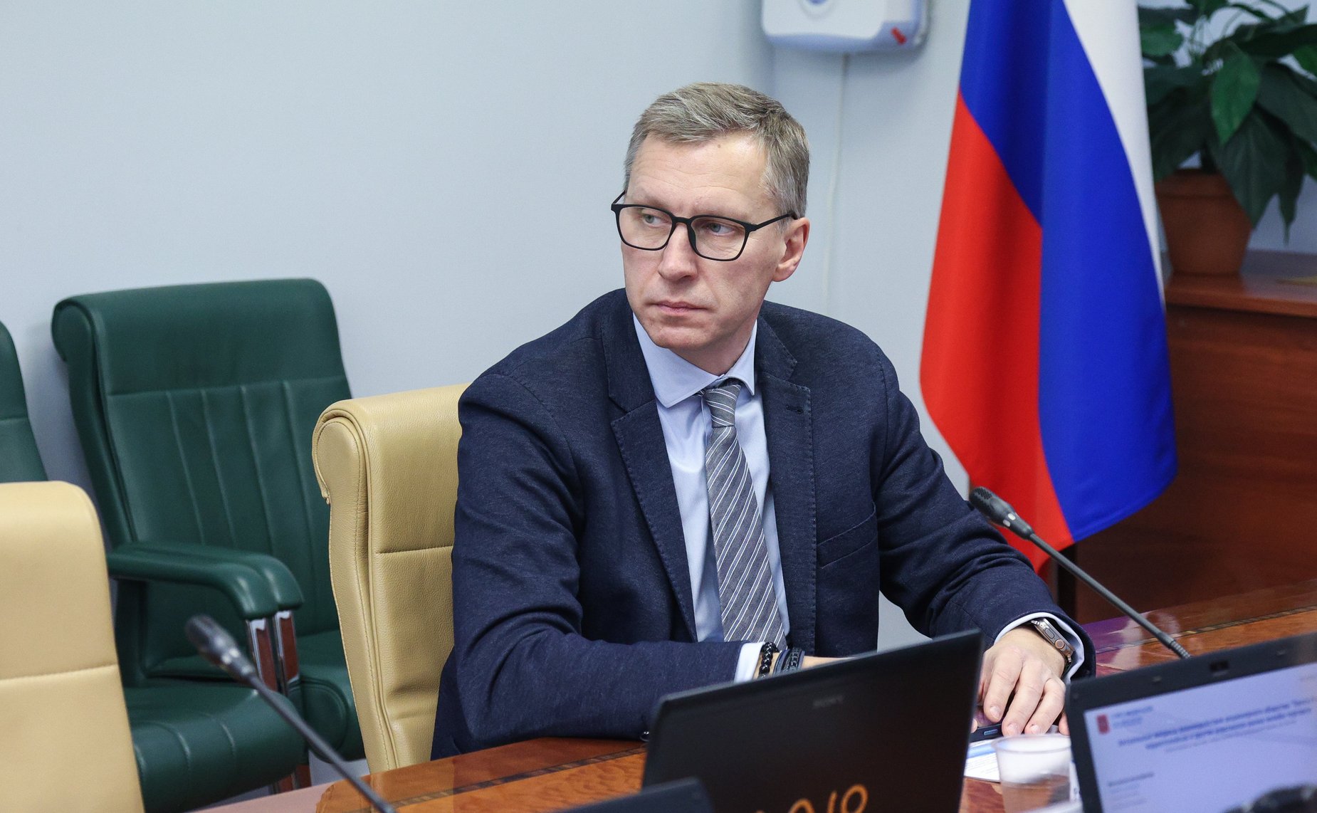 Круглый стол Комитета СФ по экономической политике «Актуальные вопросы взаимодействия акционерного общества «Почта России», маркетплейсов и других участников рынка онлайн-торговли»