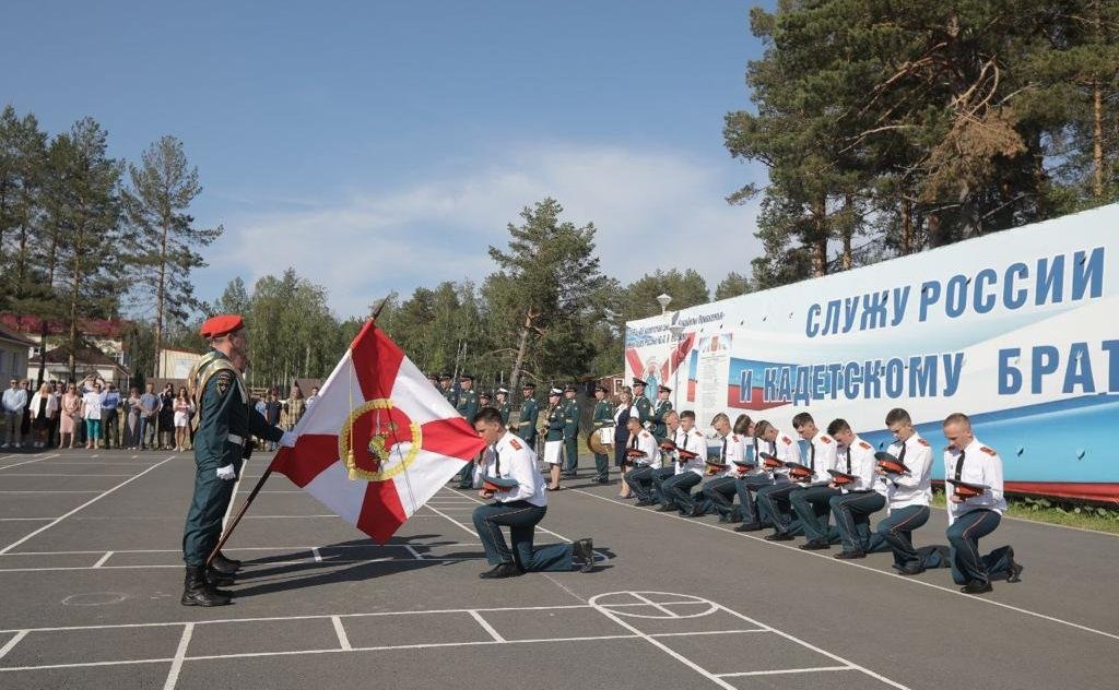 В образовательном центре-кадетской школе «Корабелы Прионежья» Вытегорского района состоялся первый выпуск