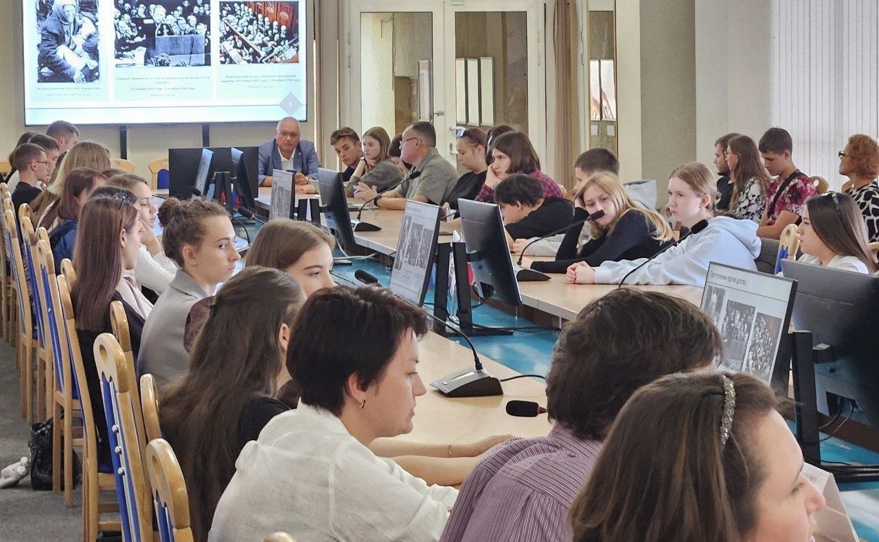 Ольга Бас в ходе поездки в регион приняла участие в круглом столе на тему «Формирование исторической памяти как основы патриотического воспитания личности»