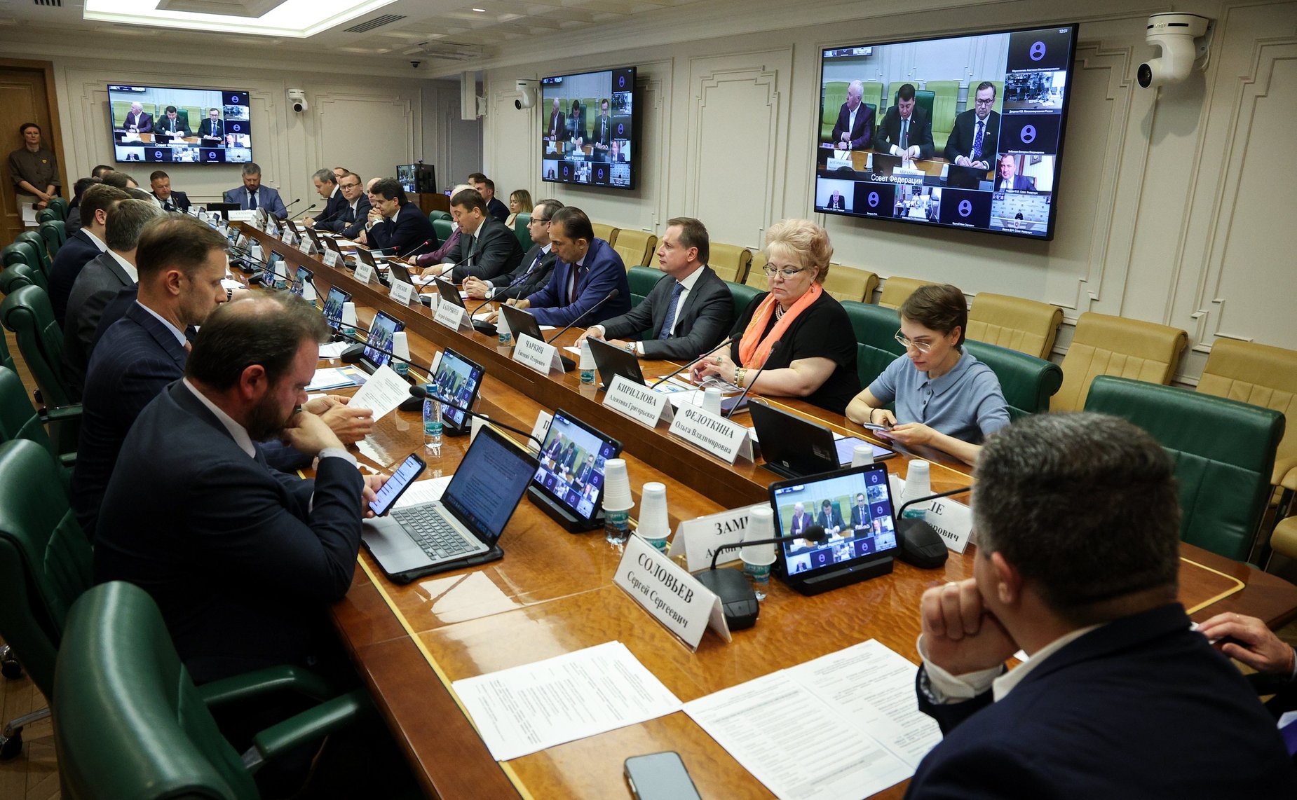 Заседание Совета по развитию транспортного комплекса в субъектах РФ при Совете Федерации