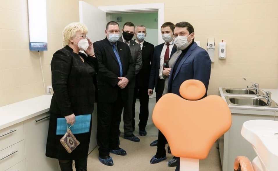 Татьяна Кусайко посетила новую амбулаторию в посёлке Сафоново Мурманской области