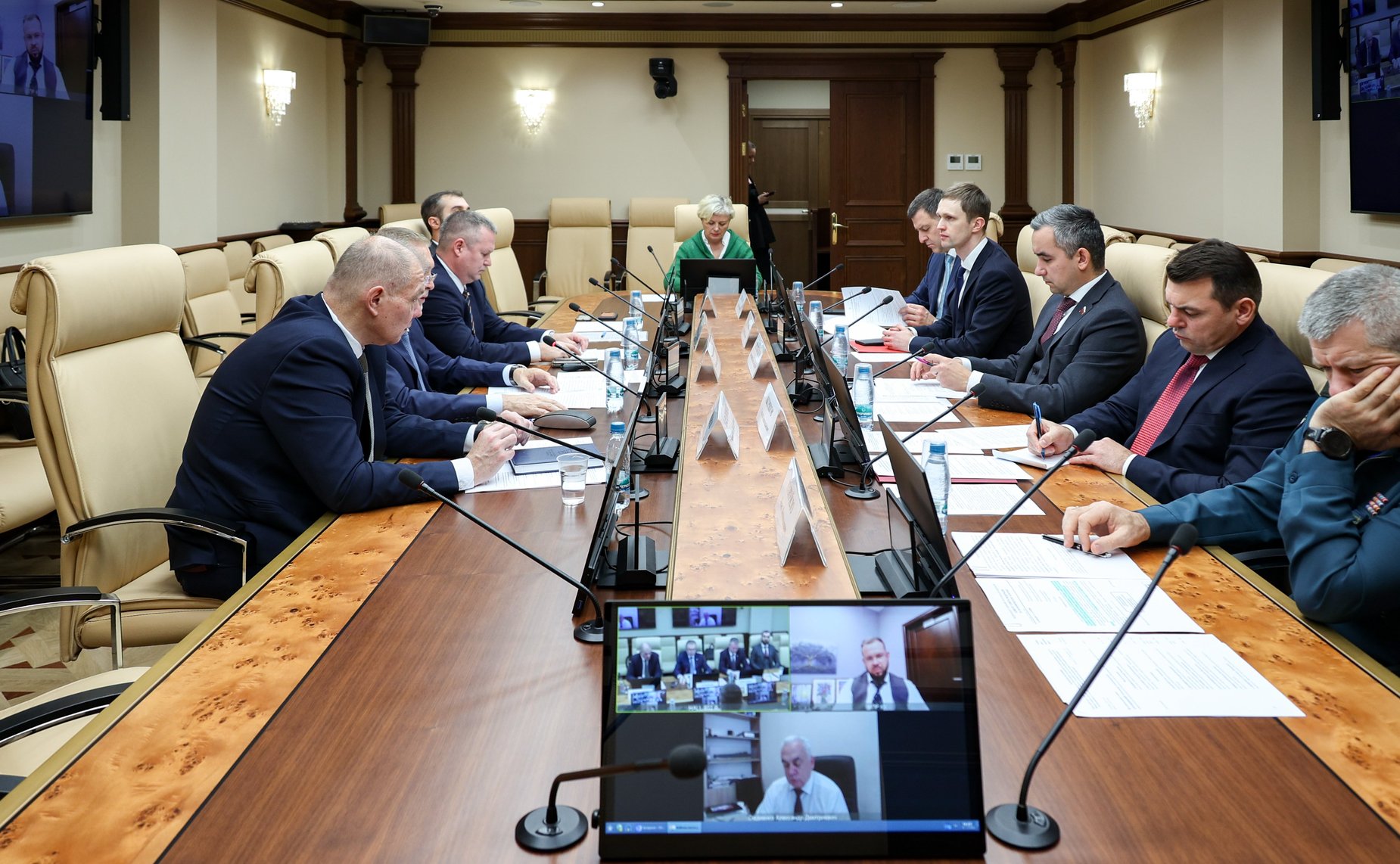 Круглый стол Комитета Совета Федерации по экономической политике