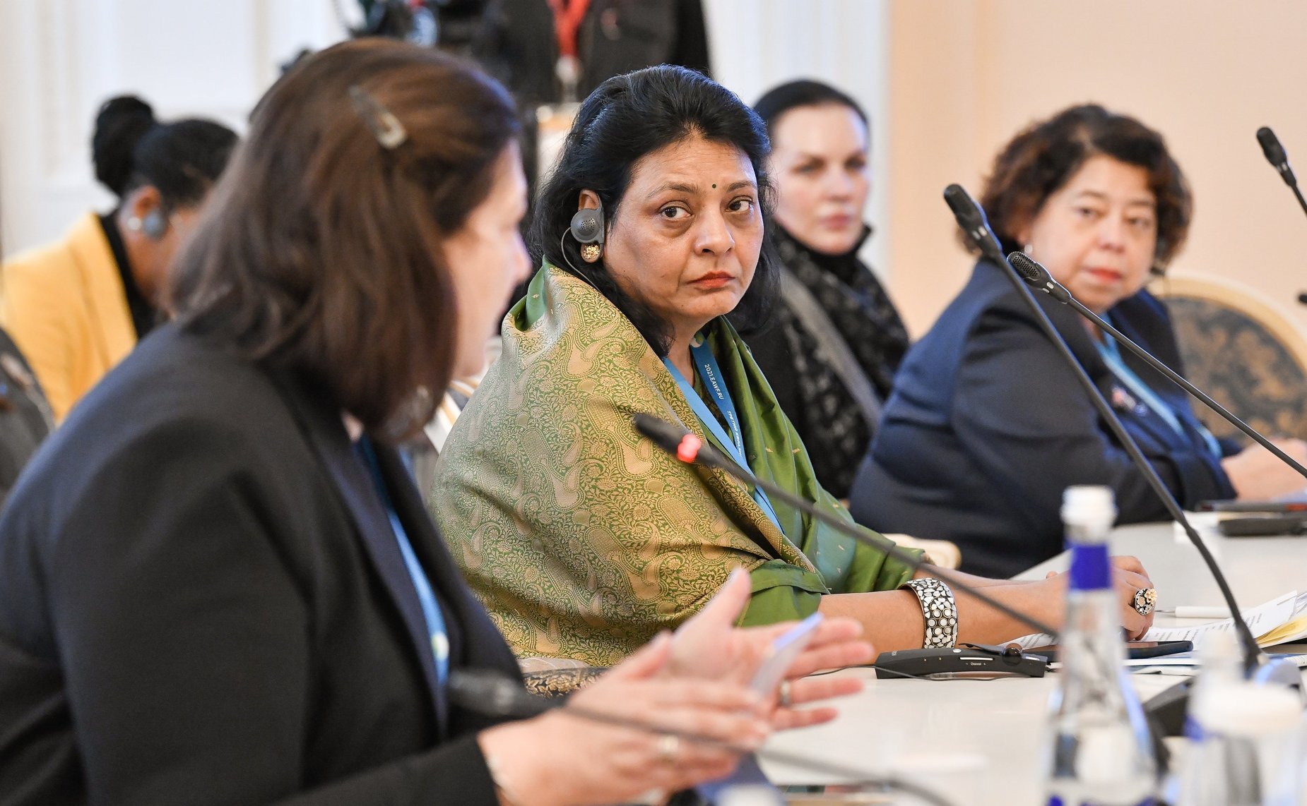 Заседание Международного дискуссионного клуба «Евразийское объединение женщин – региональных лидеров»