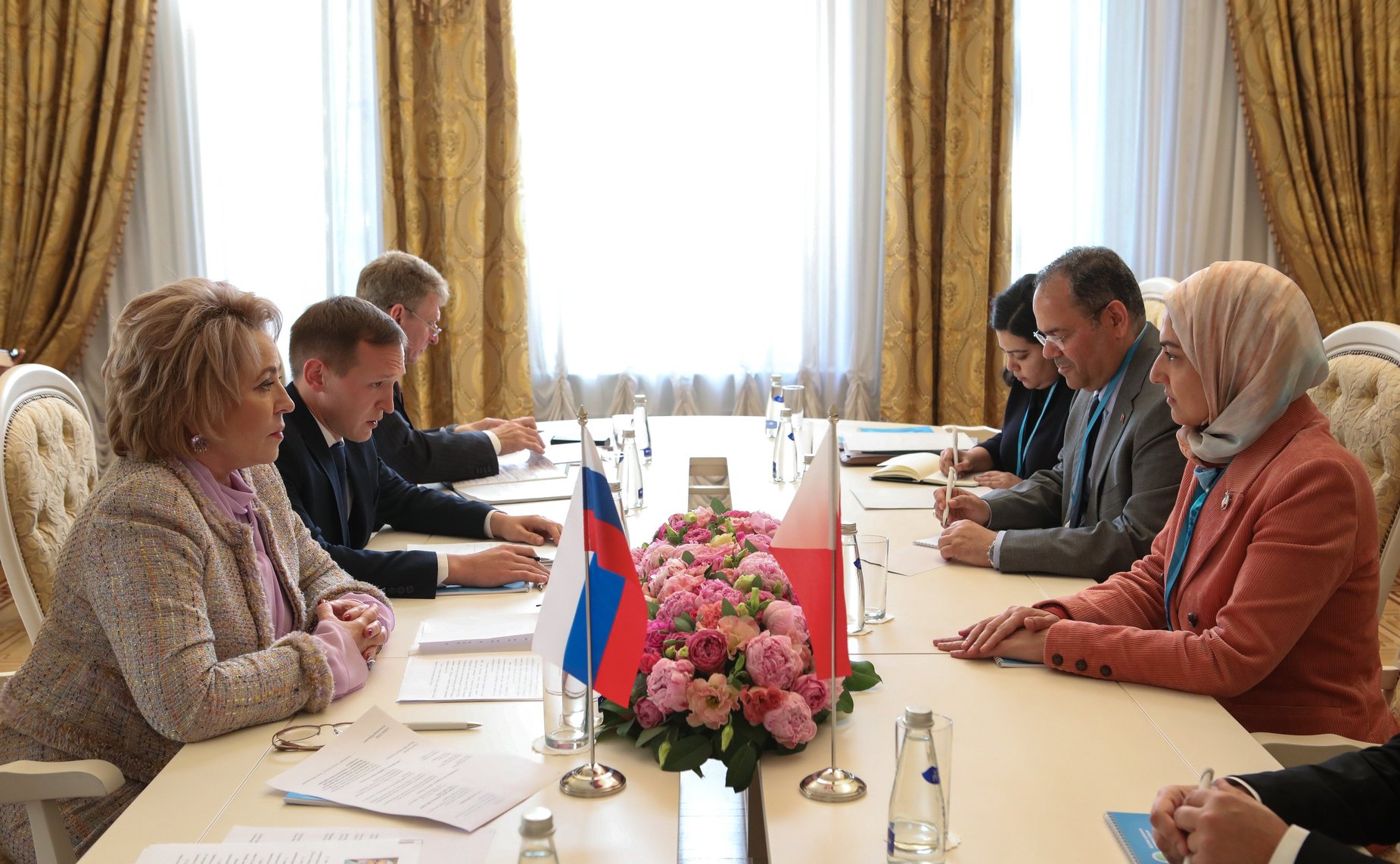 Встреча В. Матвиенко с Генеральным секретарем Верховного совета по делам женщин Королевства Бахрейн Халой Аль-Ансари