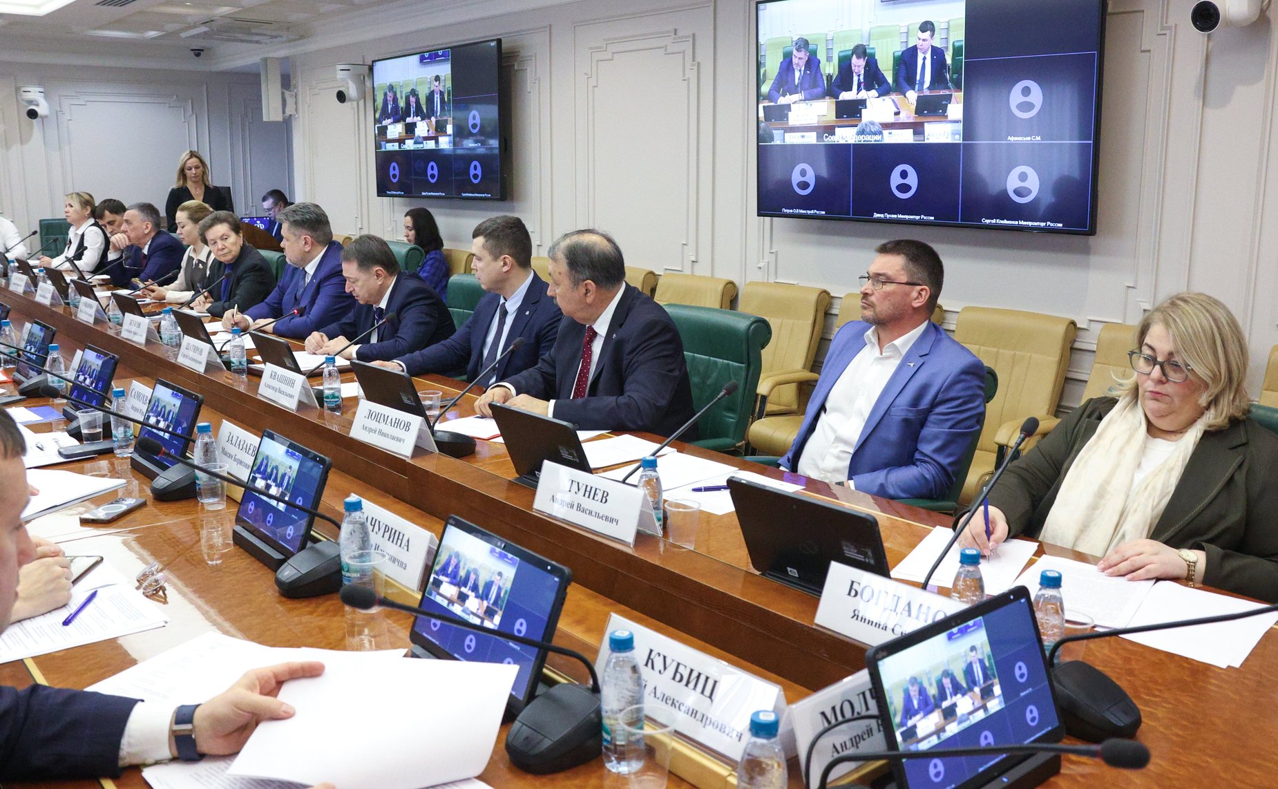 Совещание «Импортозамещение как основа технологического суверенитета и технологического лидерства РФ: приоритеты, механизмы поддержки и оценка эффективности реализации государственной промышленной политики»