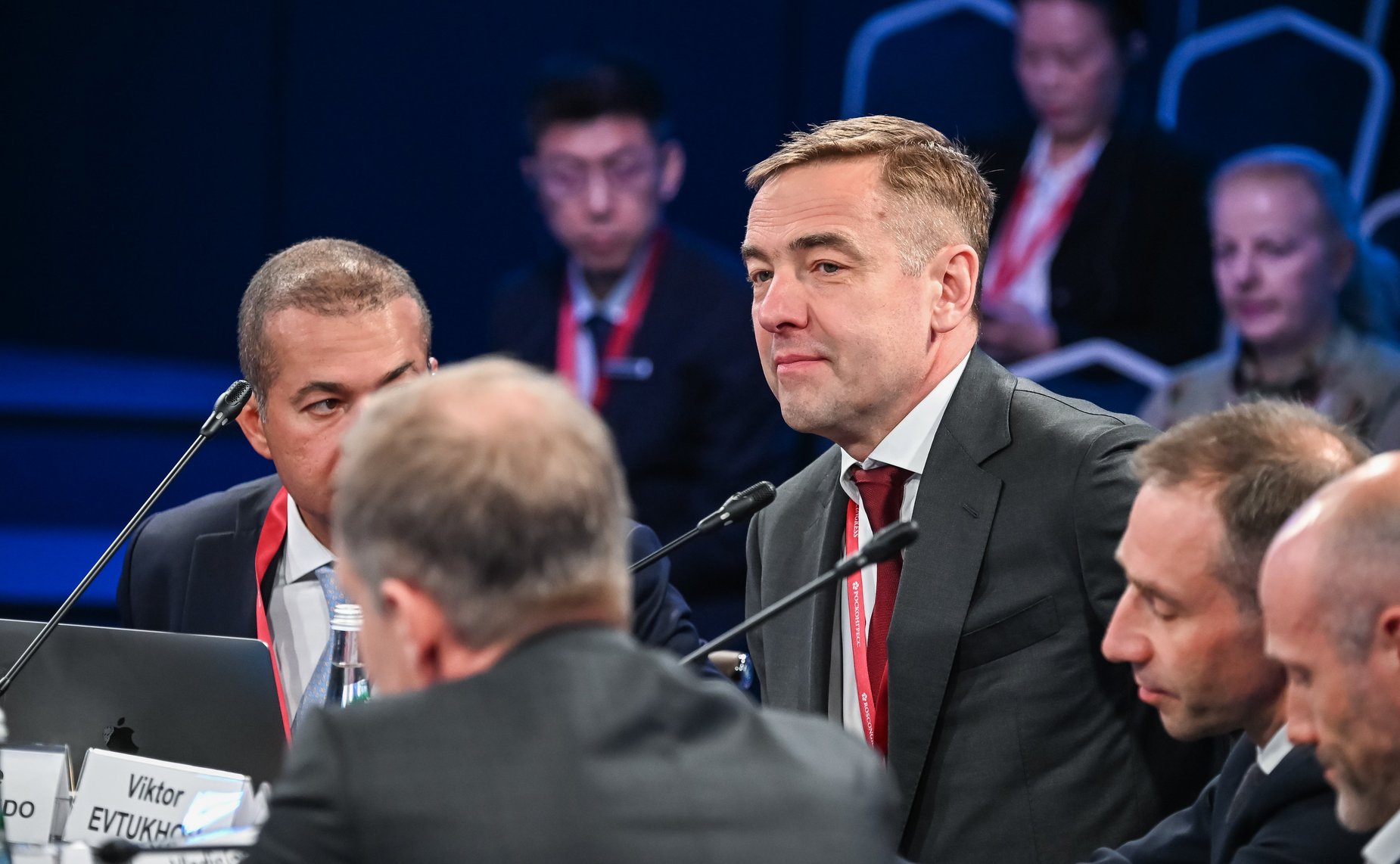 XXVII Петербургский международный экономический форум (ПМЭФ’24). «Регулирование маркетплейсов: необходимость или новый стимул для развития?» (Фото Фонд Росконгресс)