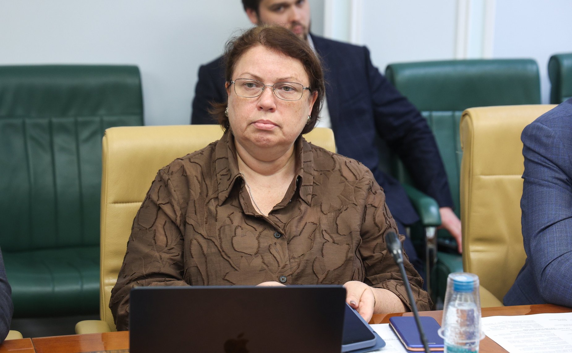 Совещание Комитета по экономической политике «Борьба с теневой занятостью: проблемы недостаточного налогового покрытия и защиты прав исполнителей»
