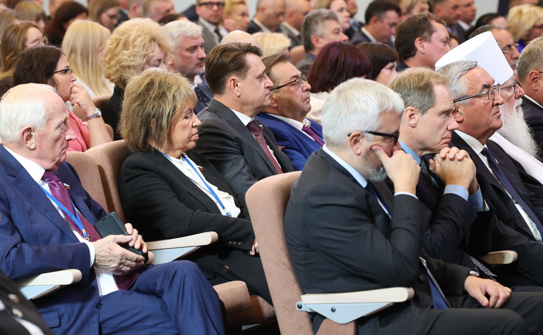 Пленарное заседание Х Парламентского форума «Историко-культурное наследие России»