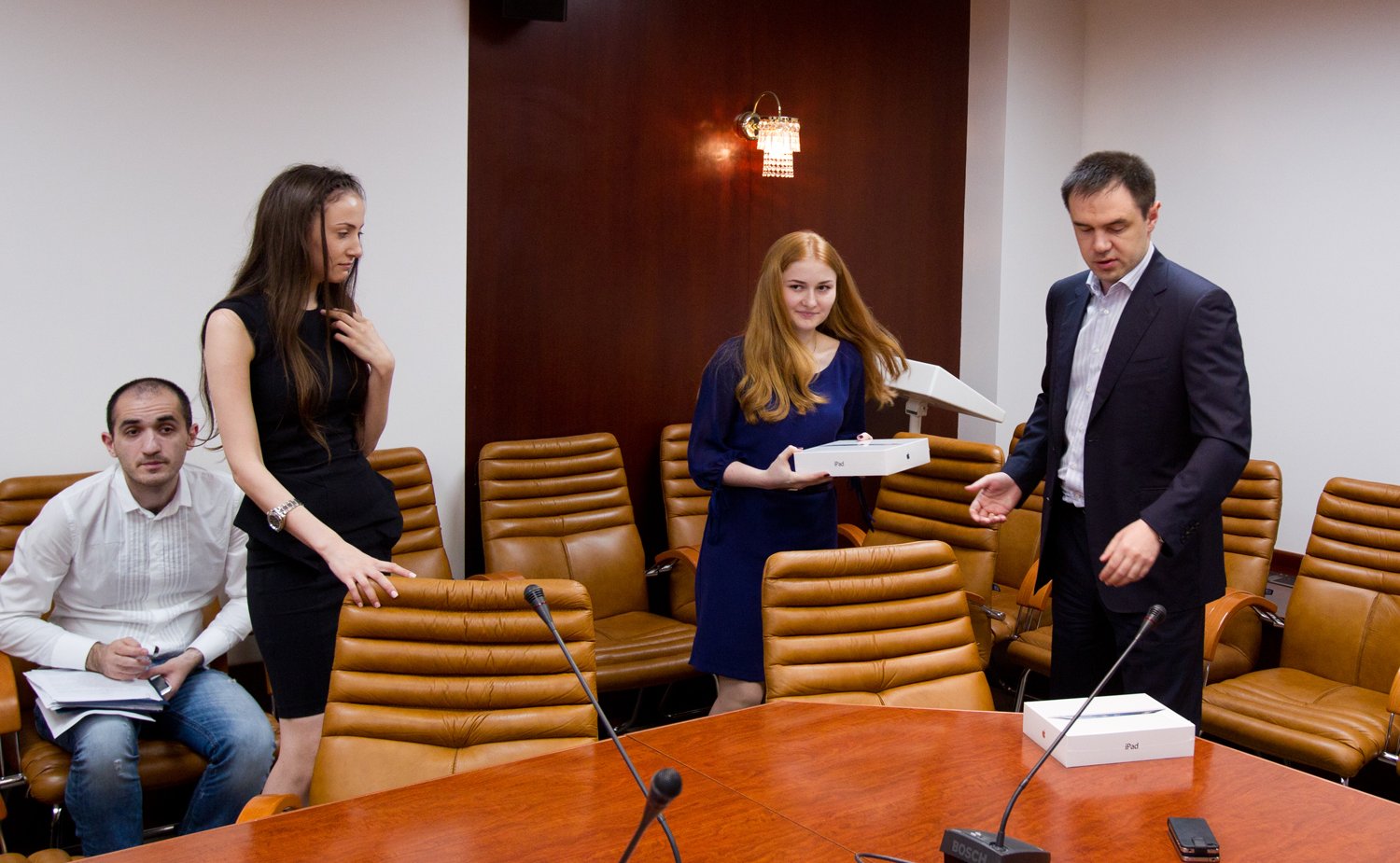 А. Кажаров и М. Хапсироков встретились c выпускниками-отличниками московских вузов