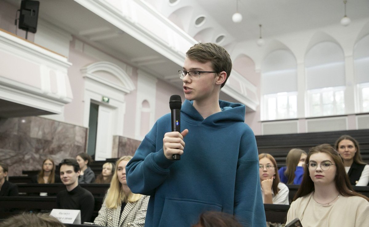 Наталия Косихина встретилась с обучающимися в Москве студентами из Ярославской области