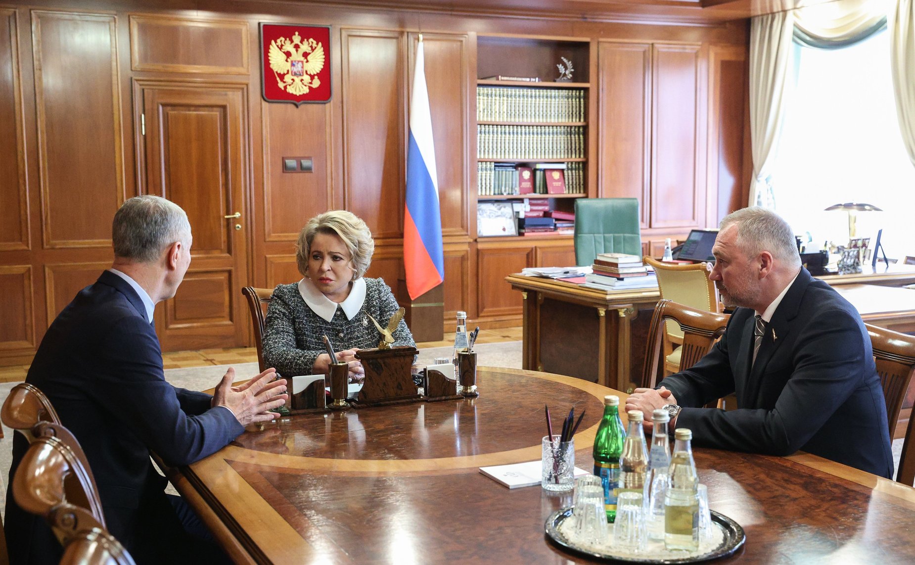 Валентина Матвиенко провела встречу с врио губернатора Херсонской области Владимиром Сальдо