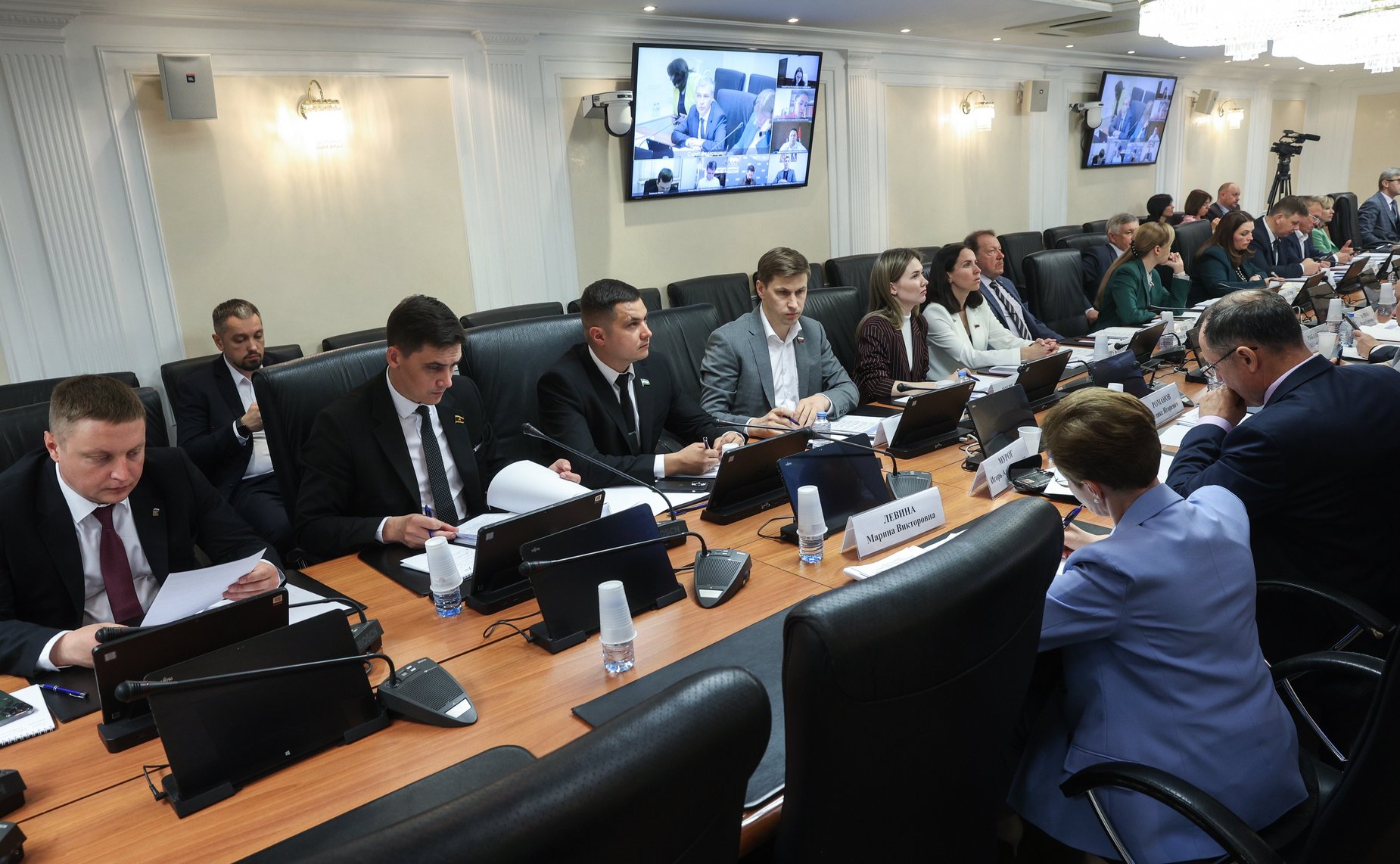 Круглый стол Комитета Совета Федерации по социальной политике совместно с Комитетом Совета Федерации по науке, образованию и культуре «Дефицит рабочих кадров: пути решения»