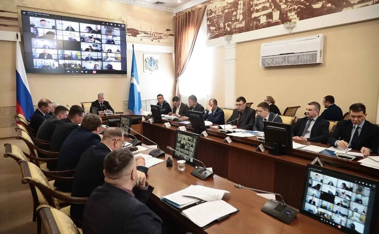 Айрат Гибатдинов принял участие в заседании регионального штаба по газификации, которое провел губернатор Алексей Русских