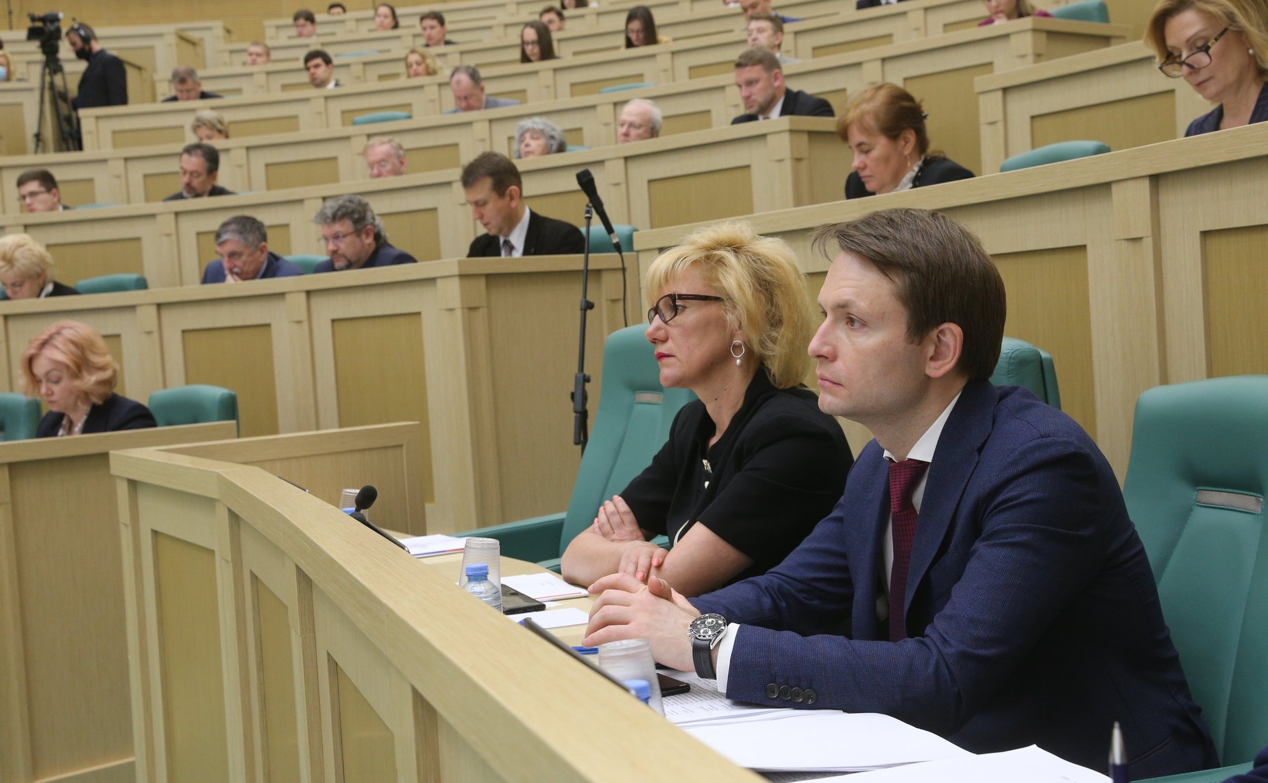 Парламентские слушания на тему «Научный кадровый потенциал страны: состояние, тенденции развития и инструменты роста»