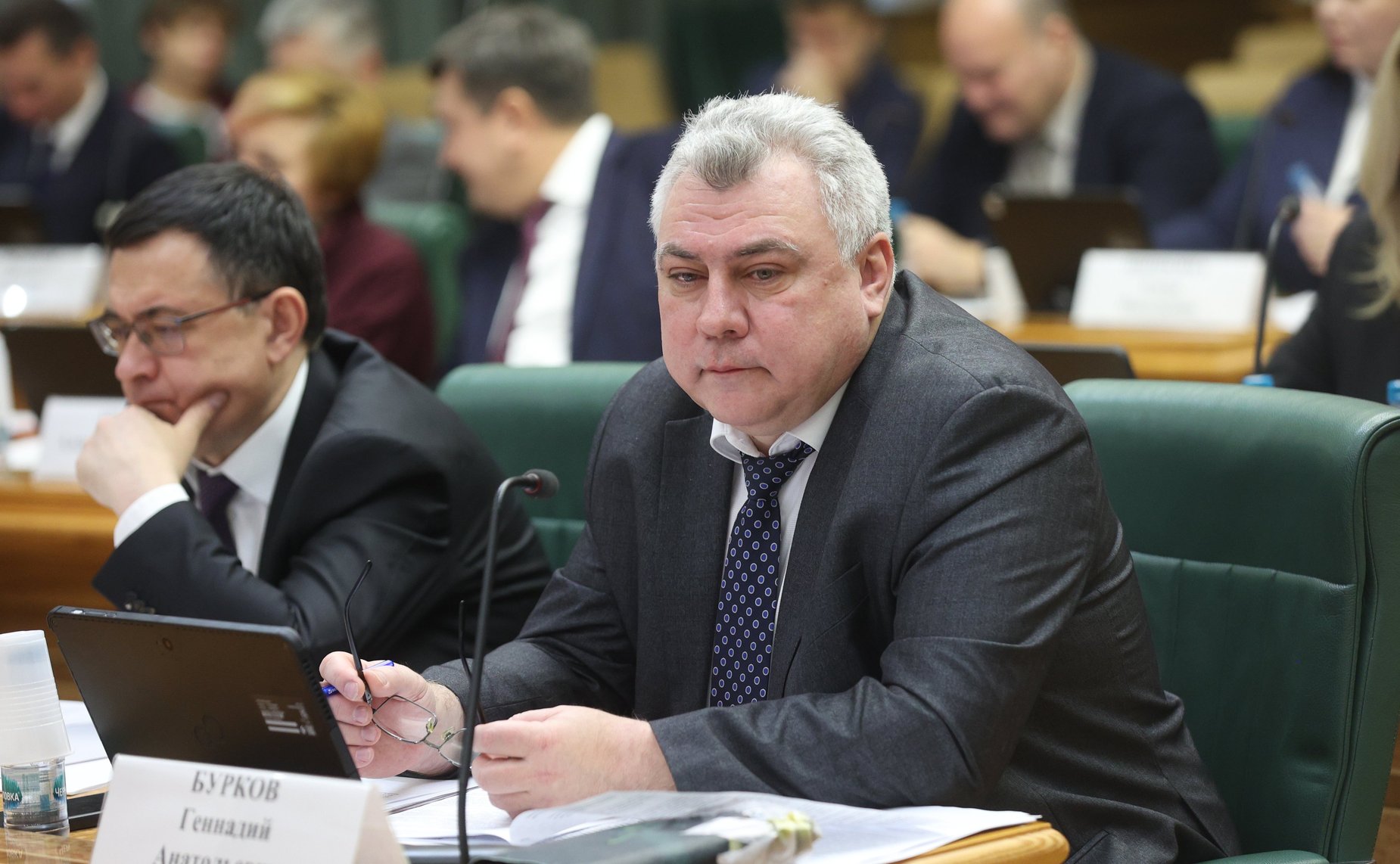 Круглый стол на тему «Особый порядок привлечения к административной ответственности судей и иных должностных лиц, выполняющих определенные государственные функции»