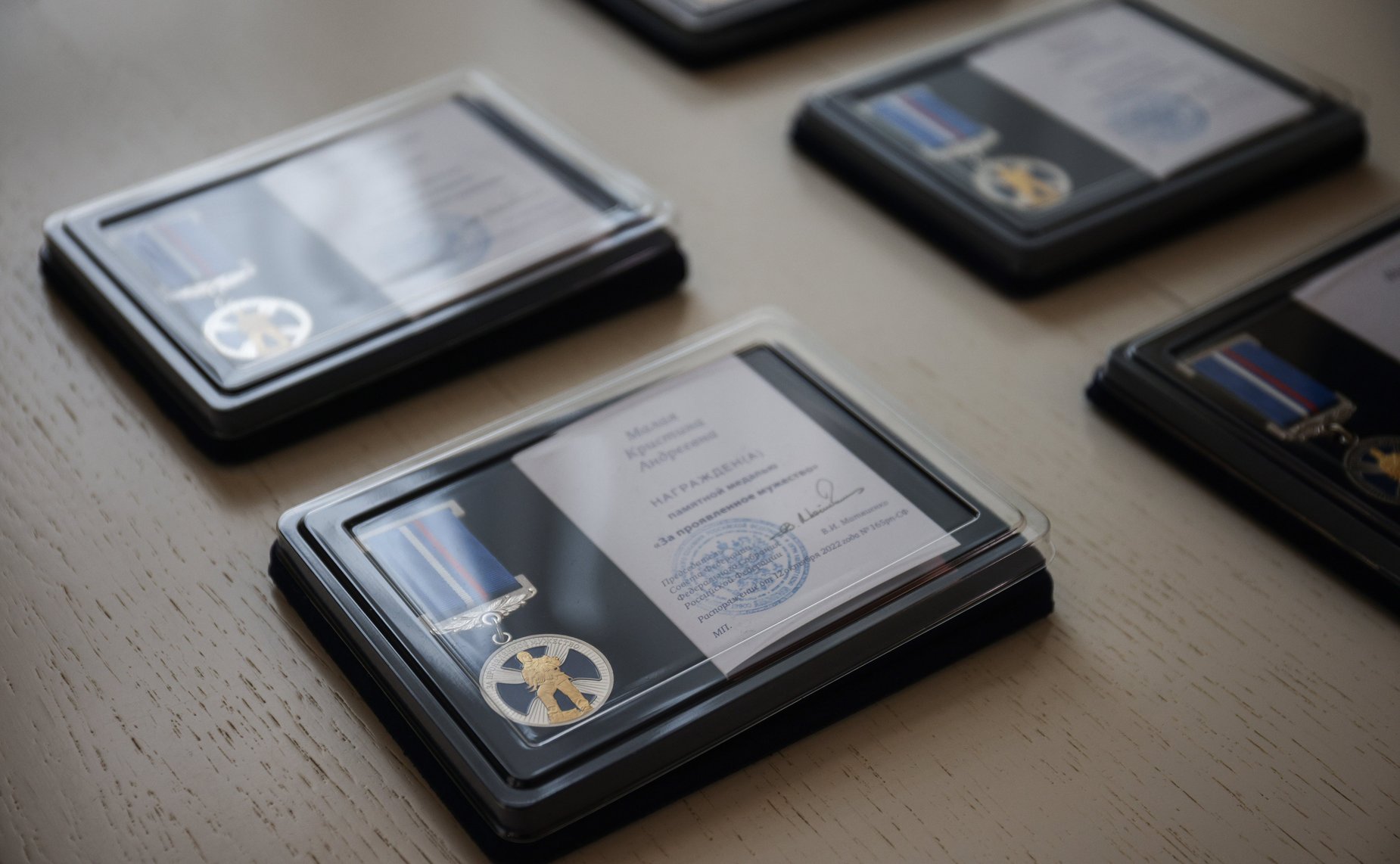 Инна Святенко и Владимир Кожин вручили награды юным героям — ученикам московских школ