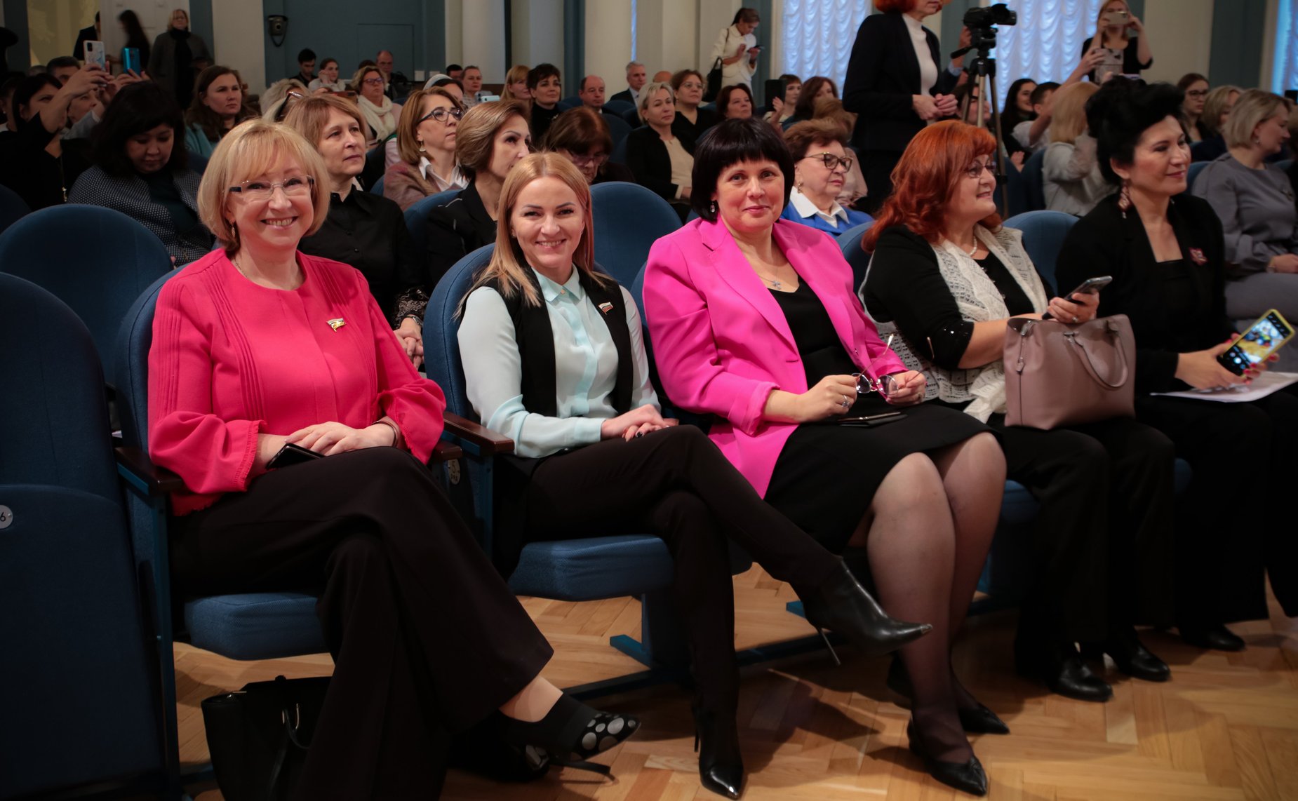 В Москве учреждена Всемирная федерация русскоговорящих женщин