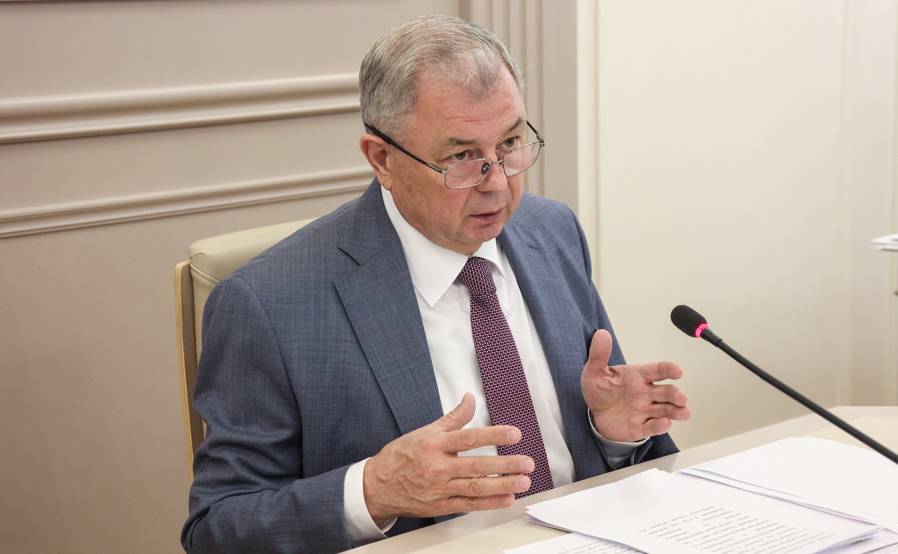 Анатолий Артамонов