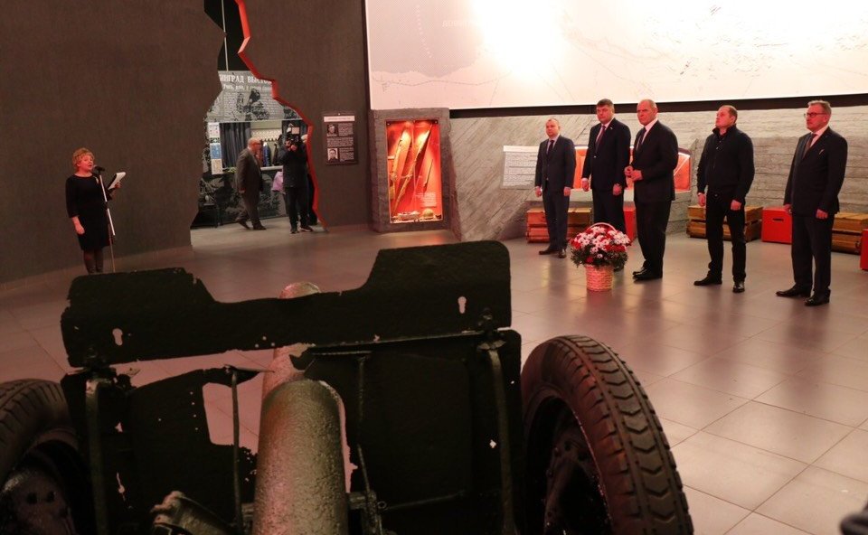 Дмитрий Василенко и Александр Карелин побывали в музее-панораме «Прорыв»