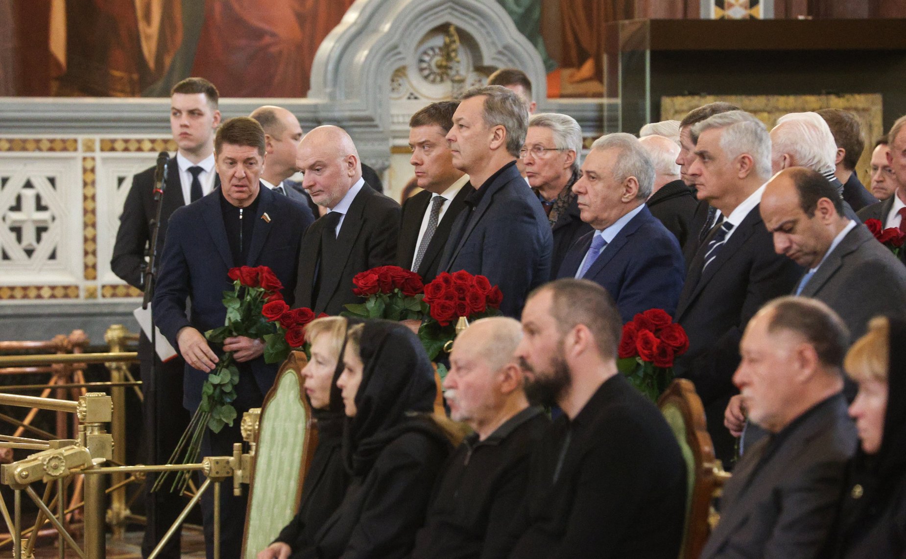 Валентина Матвиенко приняла участие в траурных мероприятиях прощания с Н.И. Рыжковым в Храме Христа Спасителя