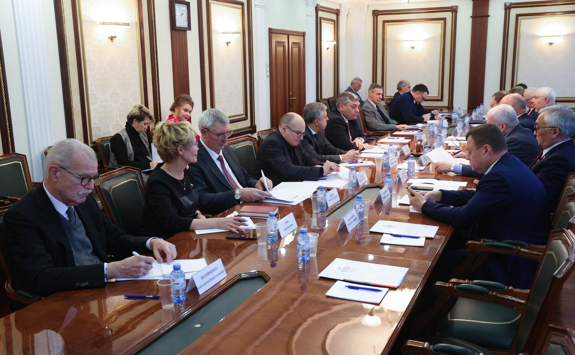 Круглый стол Комитета СФ по международным делам совместно с Комитетом СФ по экономической политике «Возрастающее значение российско-китайского сотрудничества в условиях формирования нового мирового порядка»