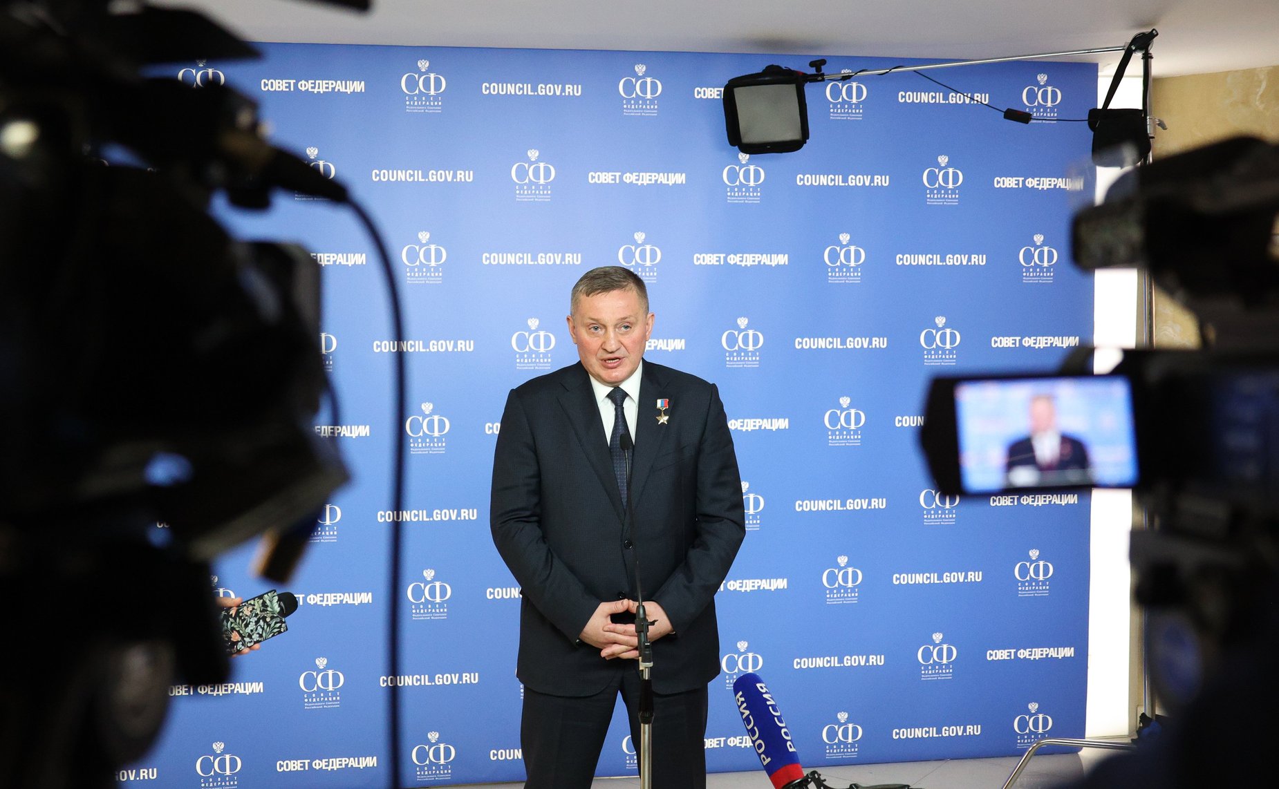 Пресс-подход Губернатора Волгоградской области Андрея Бочарова