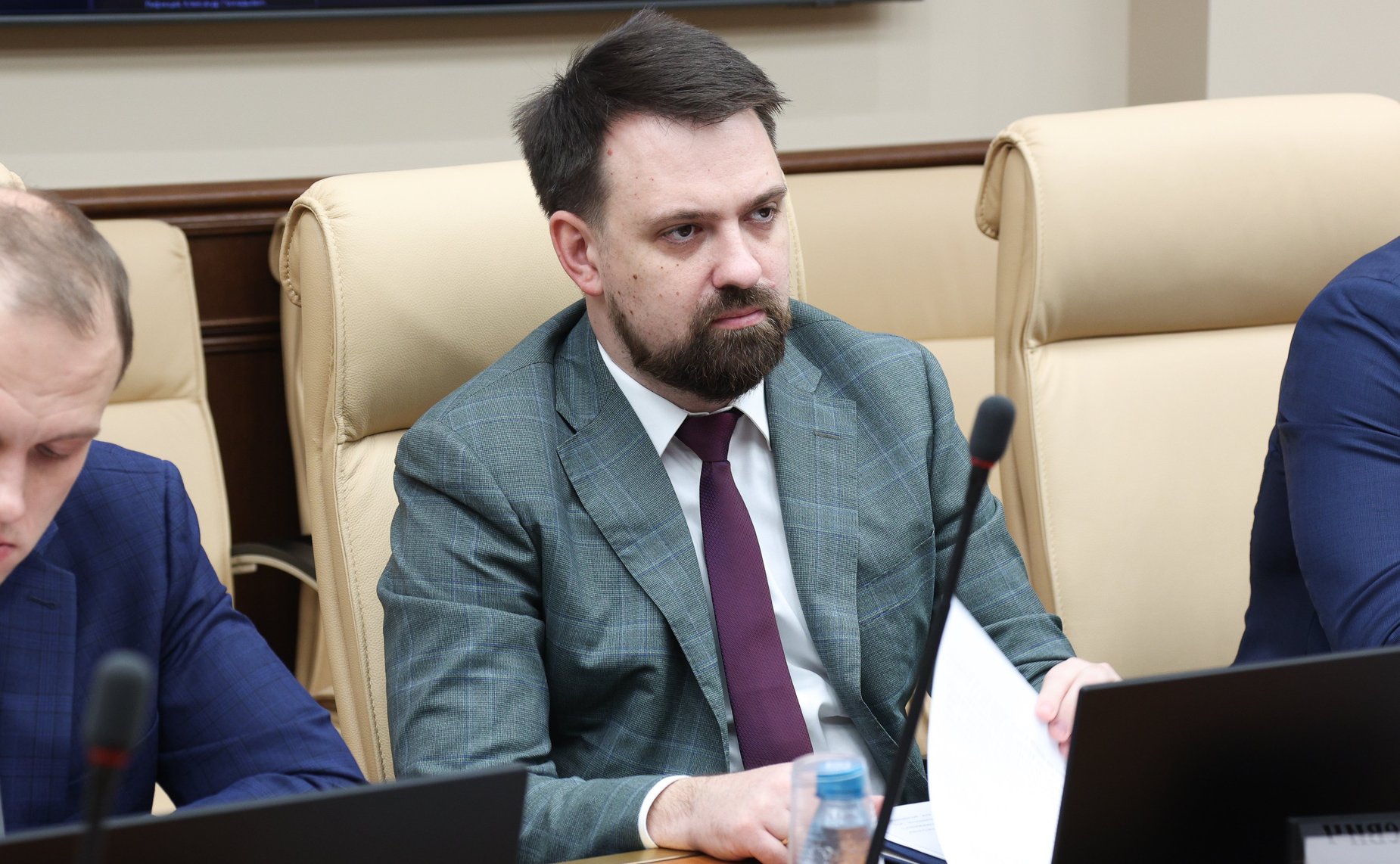 Совещание «Строительство и развитие логистических и распределительных центров, торговых объектов, входящих в крупные торговые сети, на территориях ДНР, ЛНР, Запорожской области и Херсонской области»