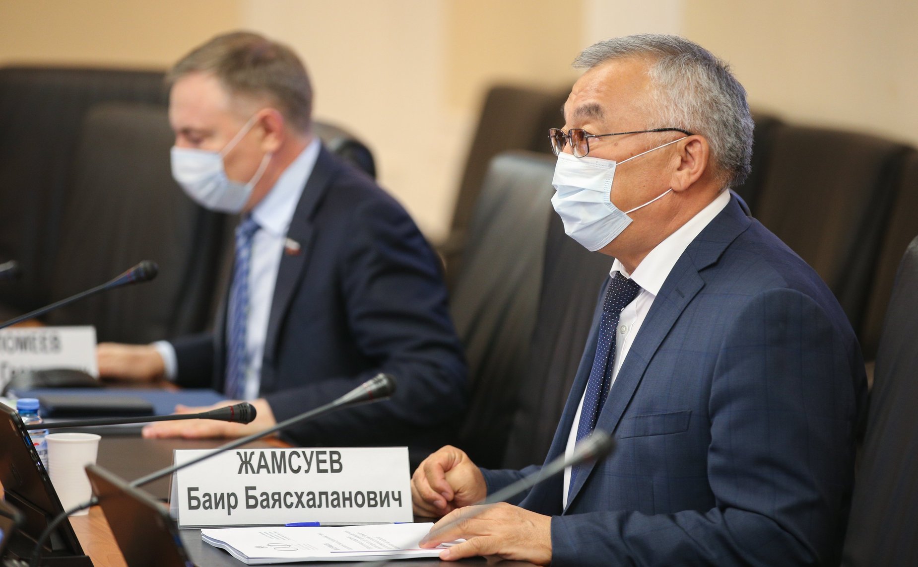 Парламентские слушания на тему «Переселение граждан из непригодного для проживания жилья, расположенного в зоне Байкало-Амурской магистрали»