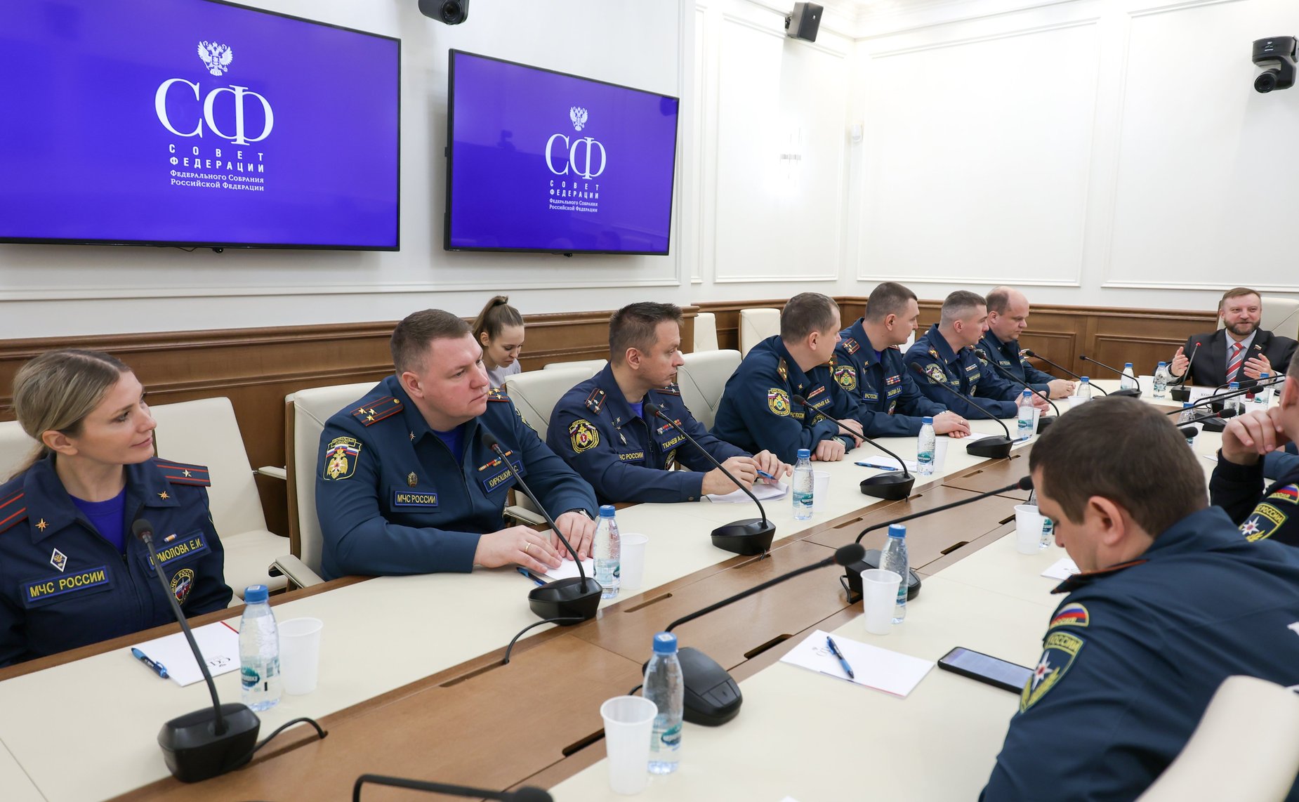 Встреча члена Комитета Совета Федерации по международным делам Алексея Кондратьева со слушателями Академии ГПС МЧС России