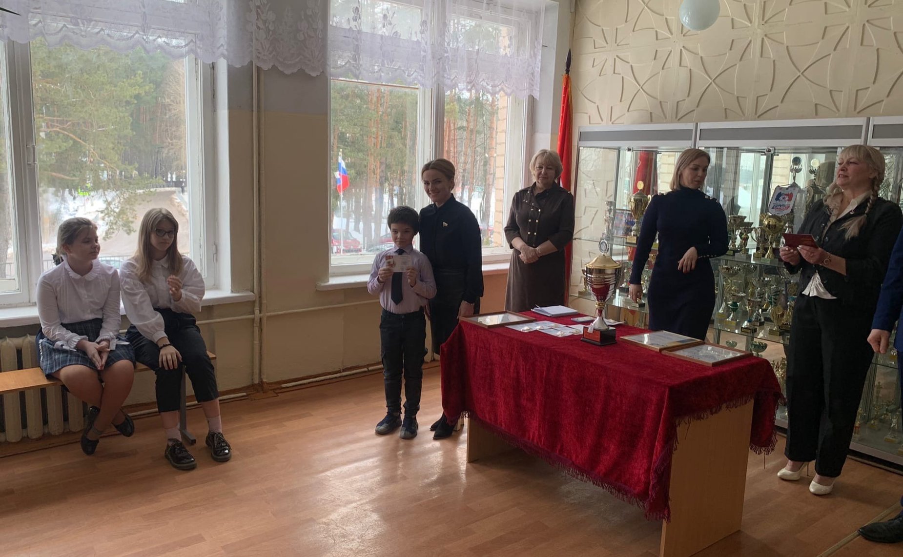 Ирина Кожанова вручила золотые знаки отличия ГТО