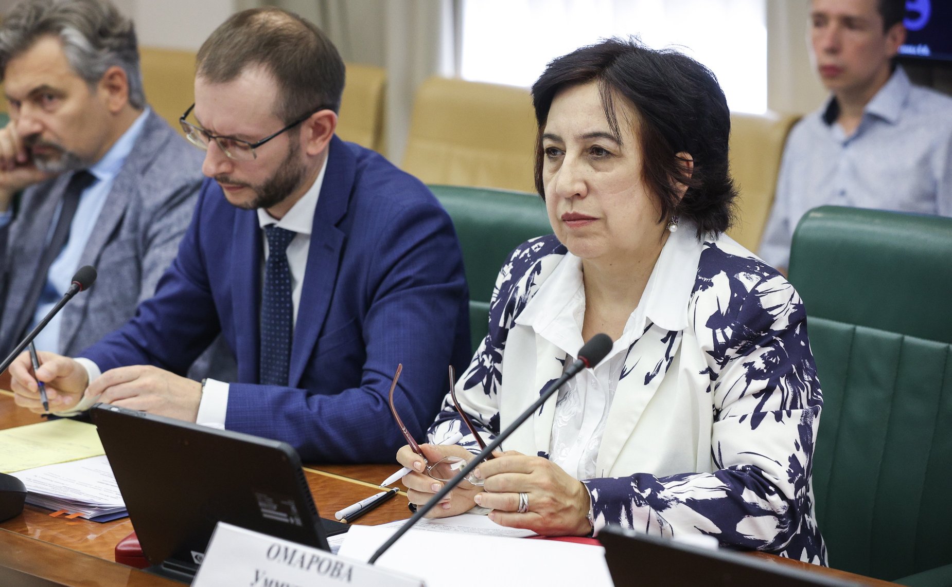 Круглый стол Комитета Совета Федерации по конституционному законодательству и государственному строительству на тему «Проблемы качества оказания юридических услуг: квалифицированное юридическое представительство и адвокатура. Пути взаимодействия»