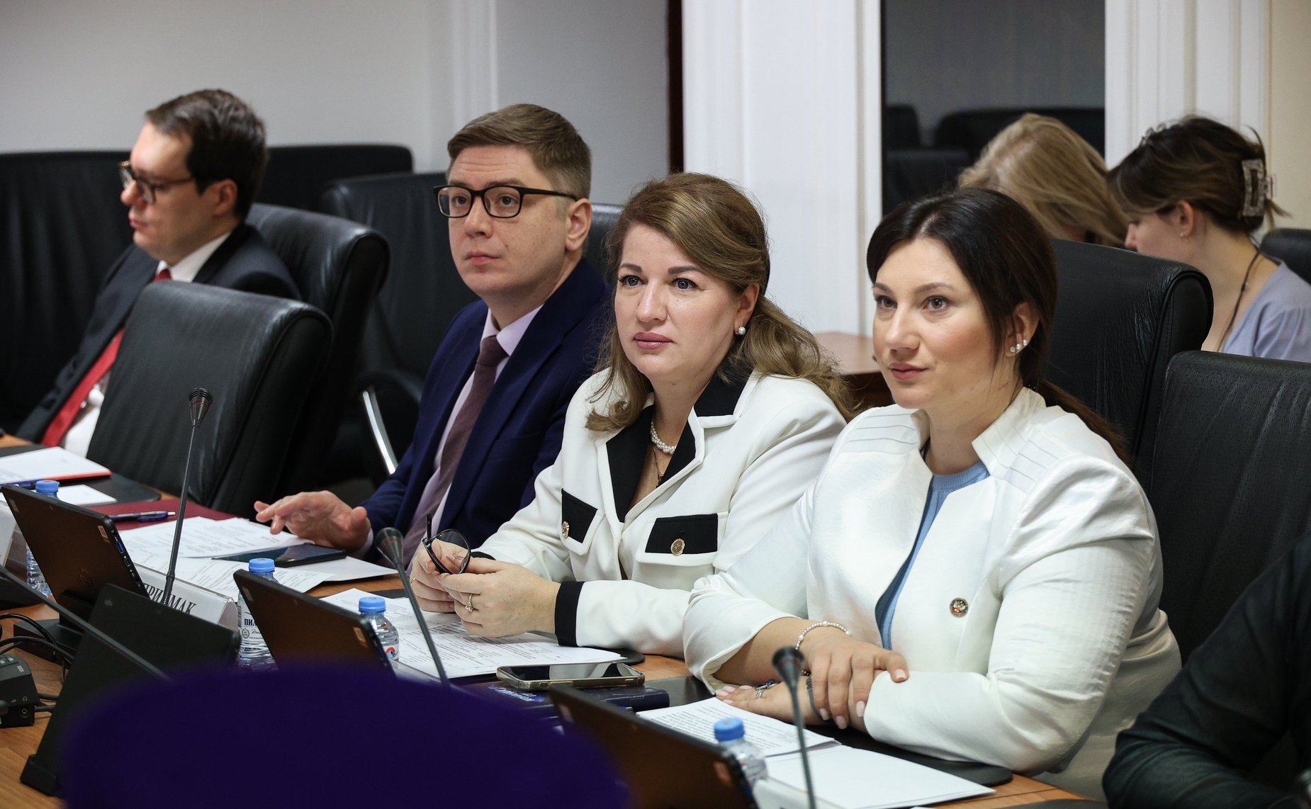 Круглый стол «Просветительство как механизм формирования духовно-нравственных оснований развития личности в современных условиях» (в рамках XII Рождественских парламентских встреч)