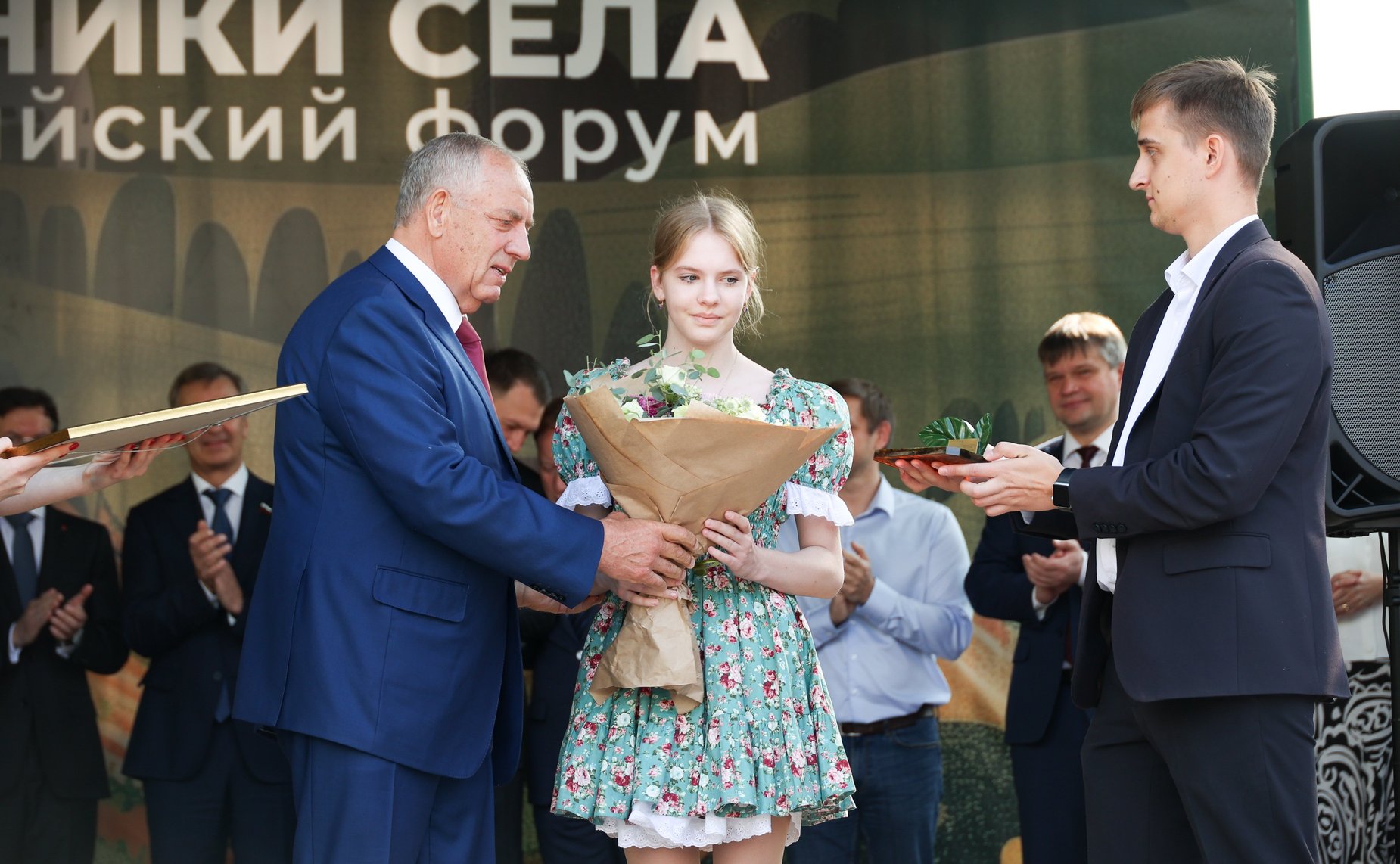 На Тверской площади в Москве в рамках мероприятий Второго форума тружеников села состоялось торжественное награждение победителей четвертого Национального органического конкурса