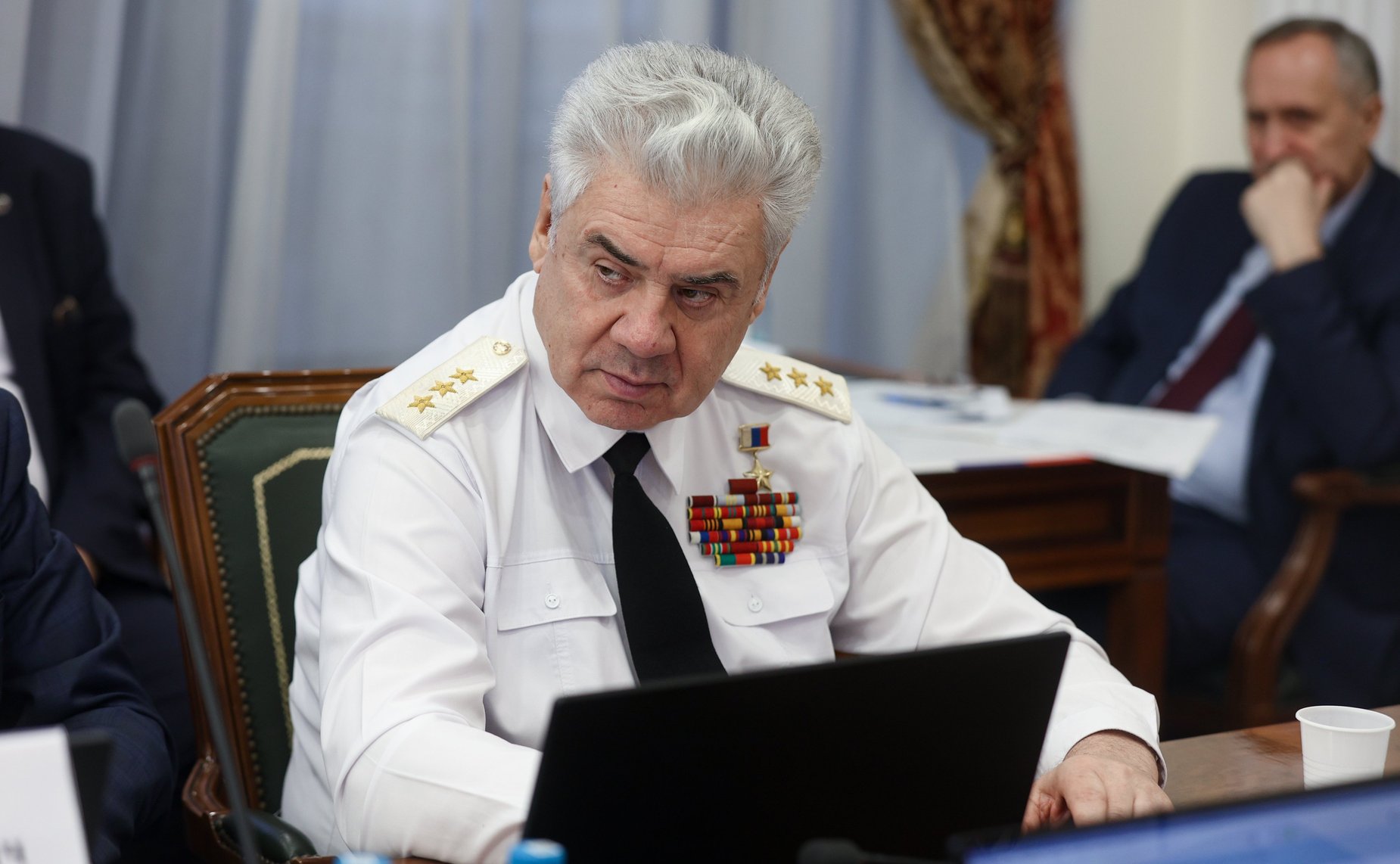 Виктор Бондарев