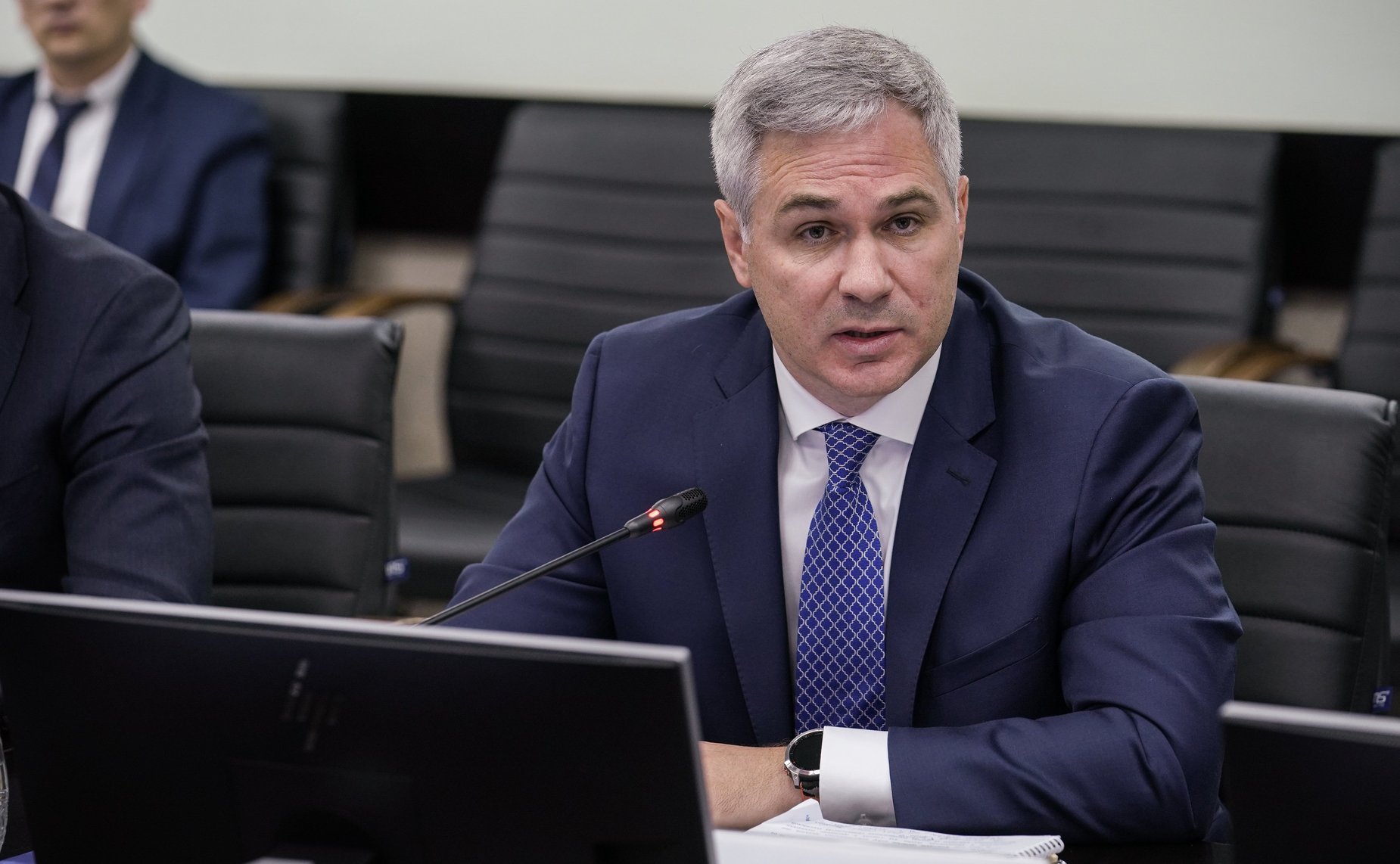 В Самарской области состоялись парламентские слушания «О мерах по созданию производства высоколокализованной конкурентоспособной продукции автомобильной отрасли» (фото Газета «Волжская коммуна»)