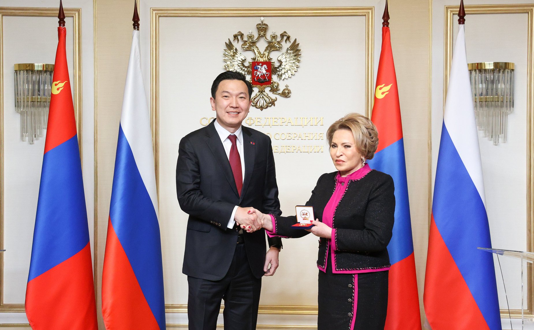 Валентина Матвиенко провела встречу с Председателем Великого Государственного Хурала Монголии Ням-Осорын Учралом