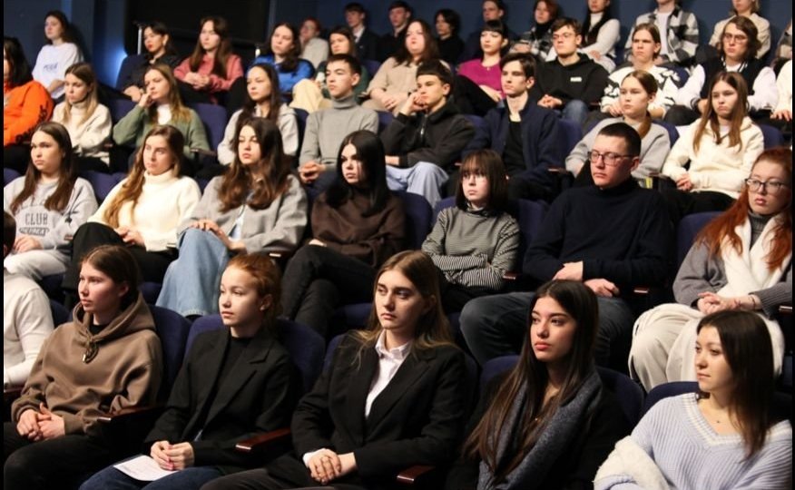 Александр Терентьев в рамках поездки в регион встретился со студентами юридического факультета и Института вычислительной математики и информационных технологий Казанского федерального университета