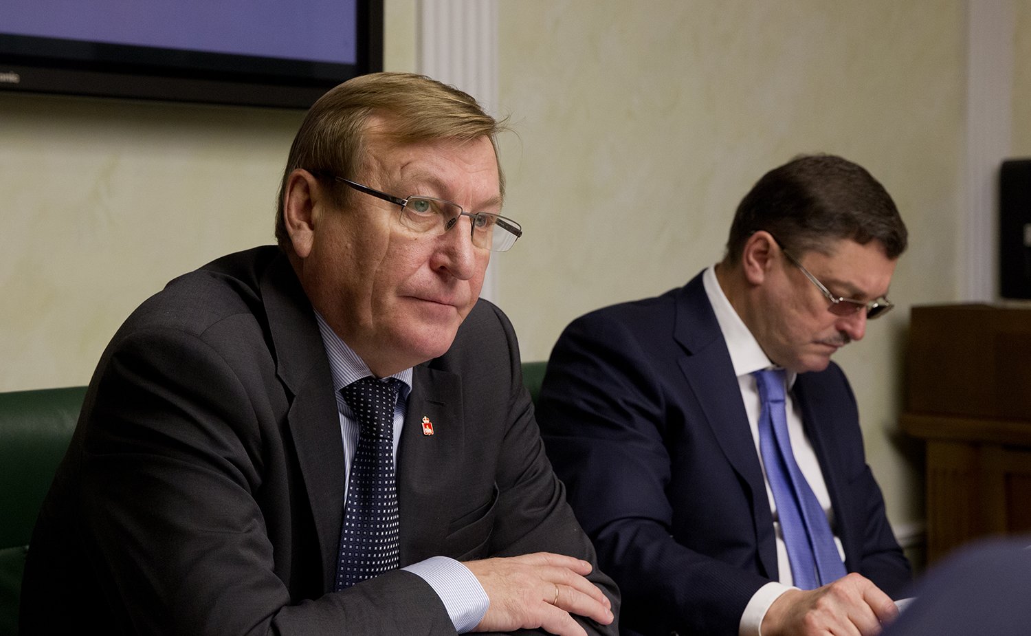 17-12 Комитет по экономической политике 8